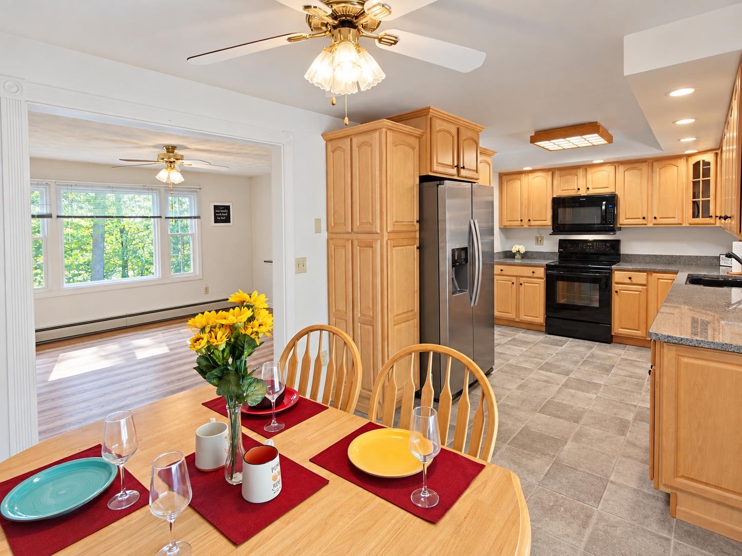 Photo 3 of Single family home for sale at 12 Roundtree Dr, Merrimack, NH 03054 | MLS# 5110611 | Listing updated on 2026-09-19