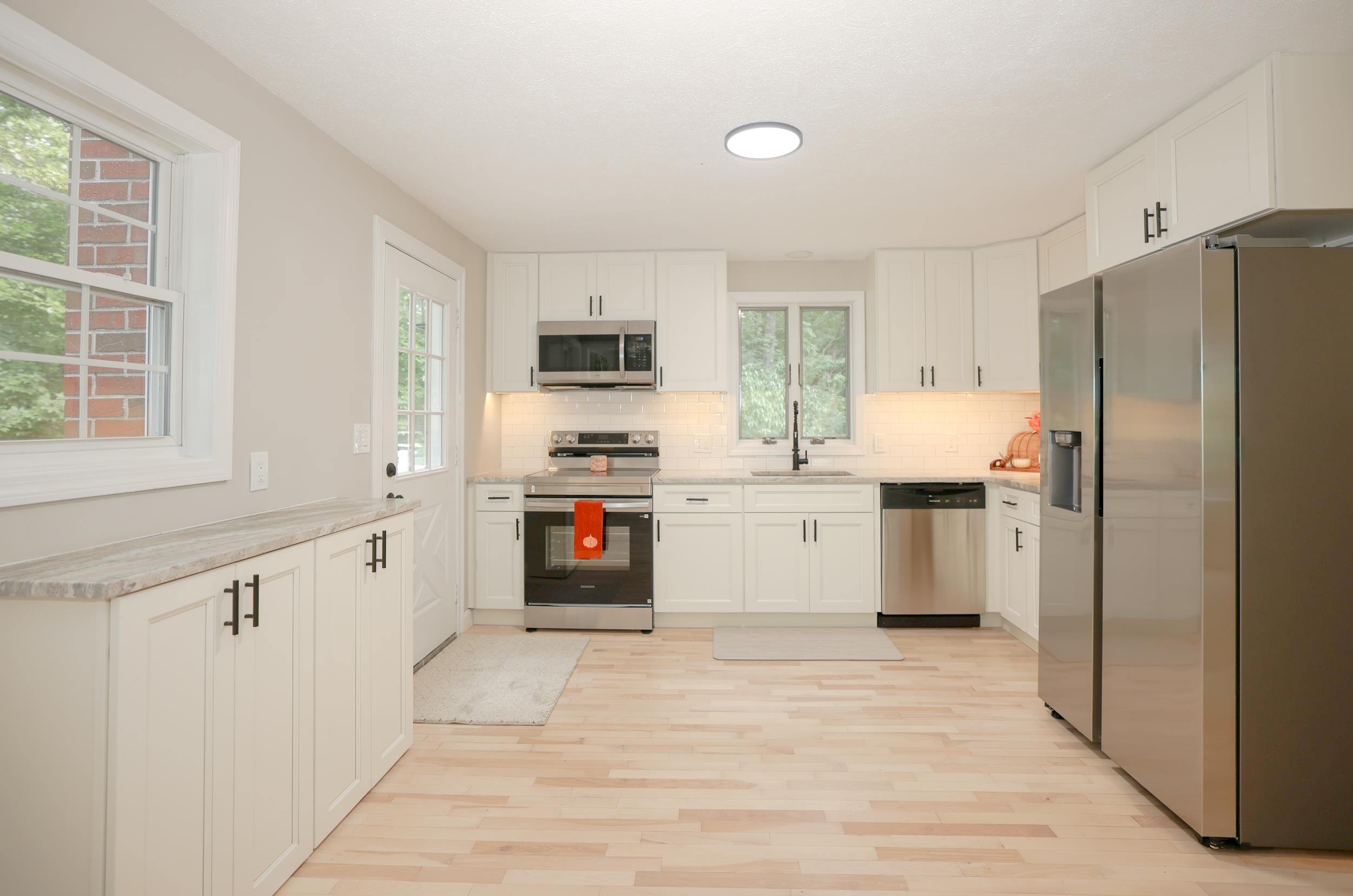 Photo 3 of Single family home for sale at 14 Richard Ct, Raymond, NH 03077 | MLS# 5110630 | Listing updated on 2026-09-19