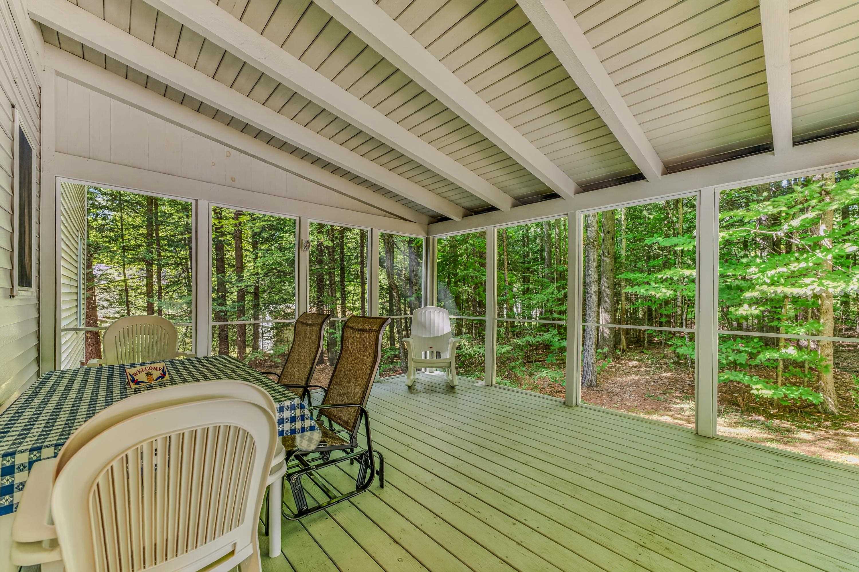 Photo 3 of Single family home for sale at 195 Castle Ln, Bristol, NH 03222 | MLS# 5110632 | Listing updated on 2026-09-19