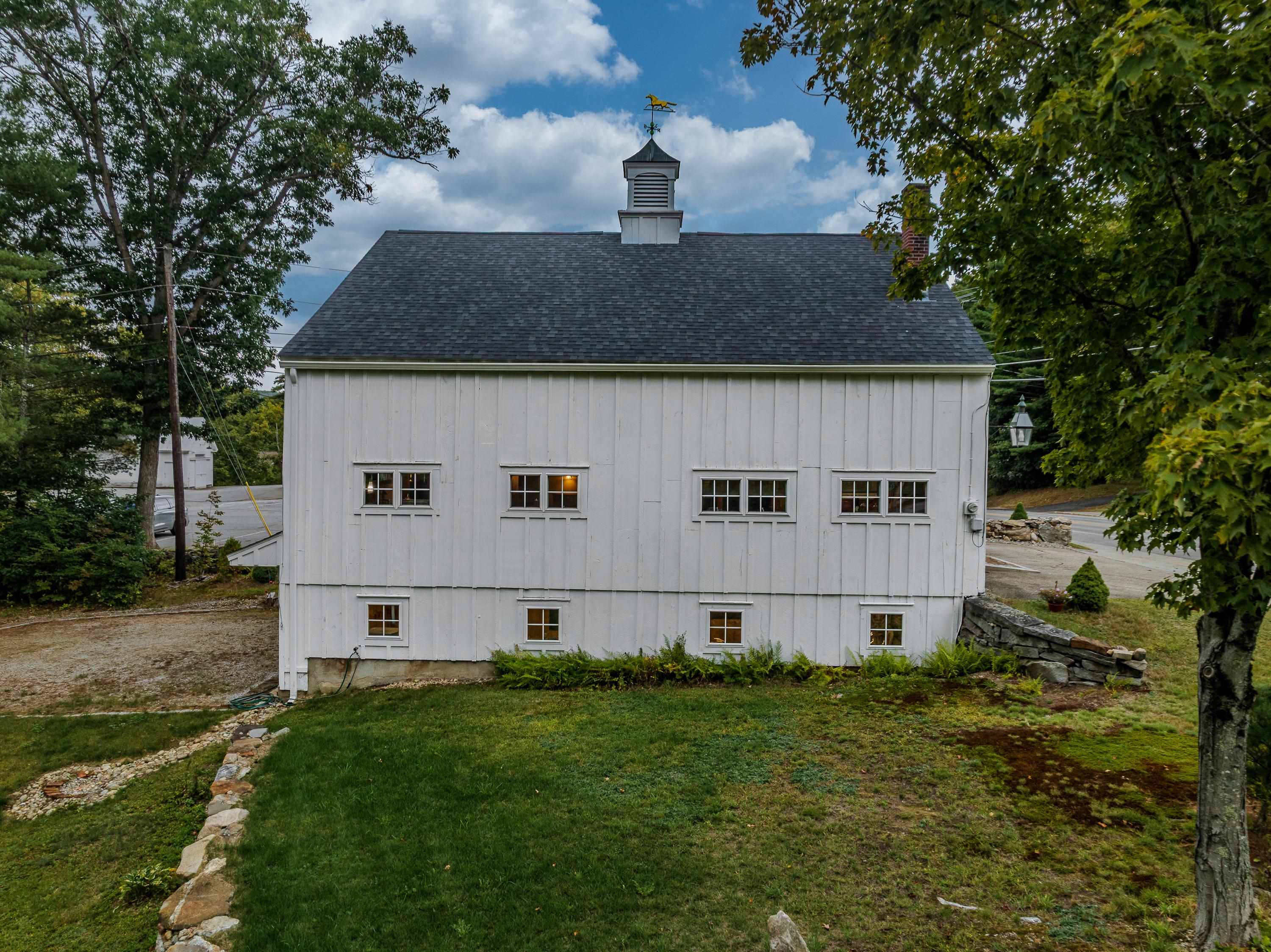 Photo 4 of Single family home for sale at 1079 US Route 3 Route, Holderness, NH 03245 | MLS# 5110634 | Listing updated on 2026-09-19