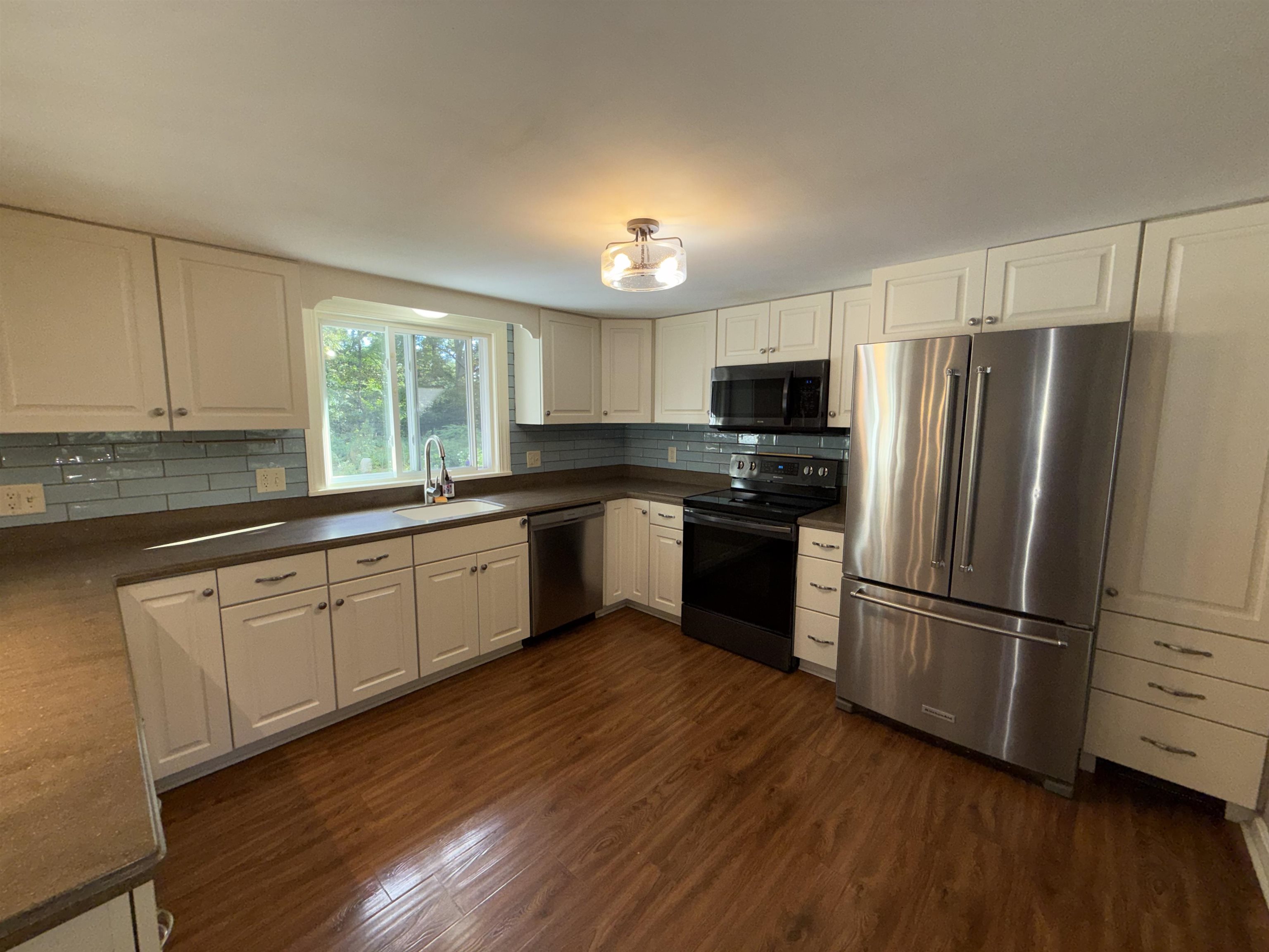 Photo 2 of Single family home for sale at 4 Corwin Dr, Derry, NH 03038 | MLS# 5110635 | Listing updated on 2026-09-19