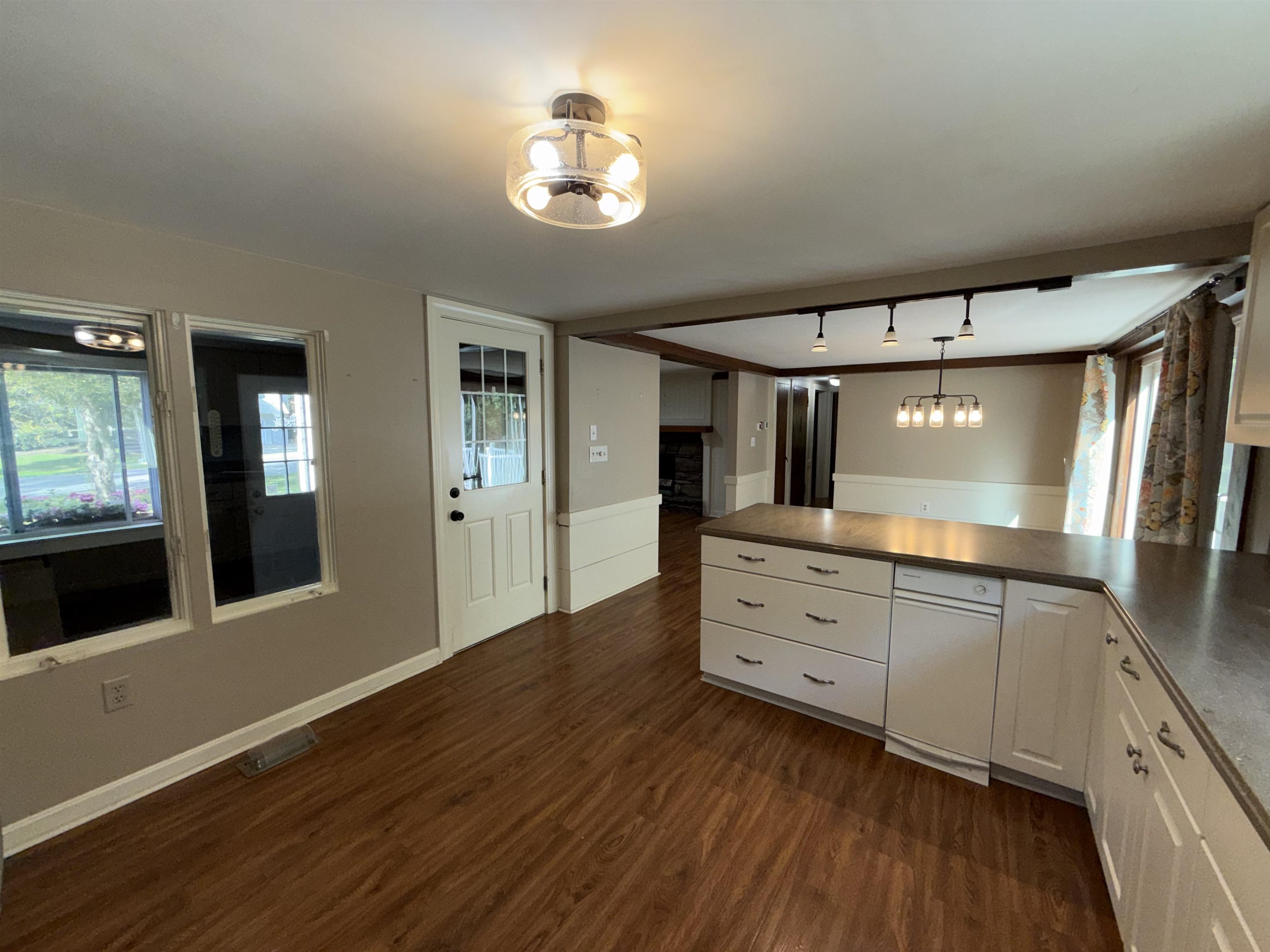 Photo 3 of Single family home for sale at 4 Corwin Dr, Derry, NH 03038 | MLS# 5110635 | Listing updated on 2026-09-19