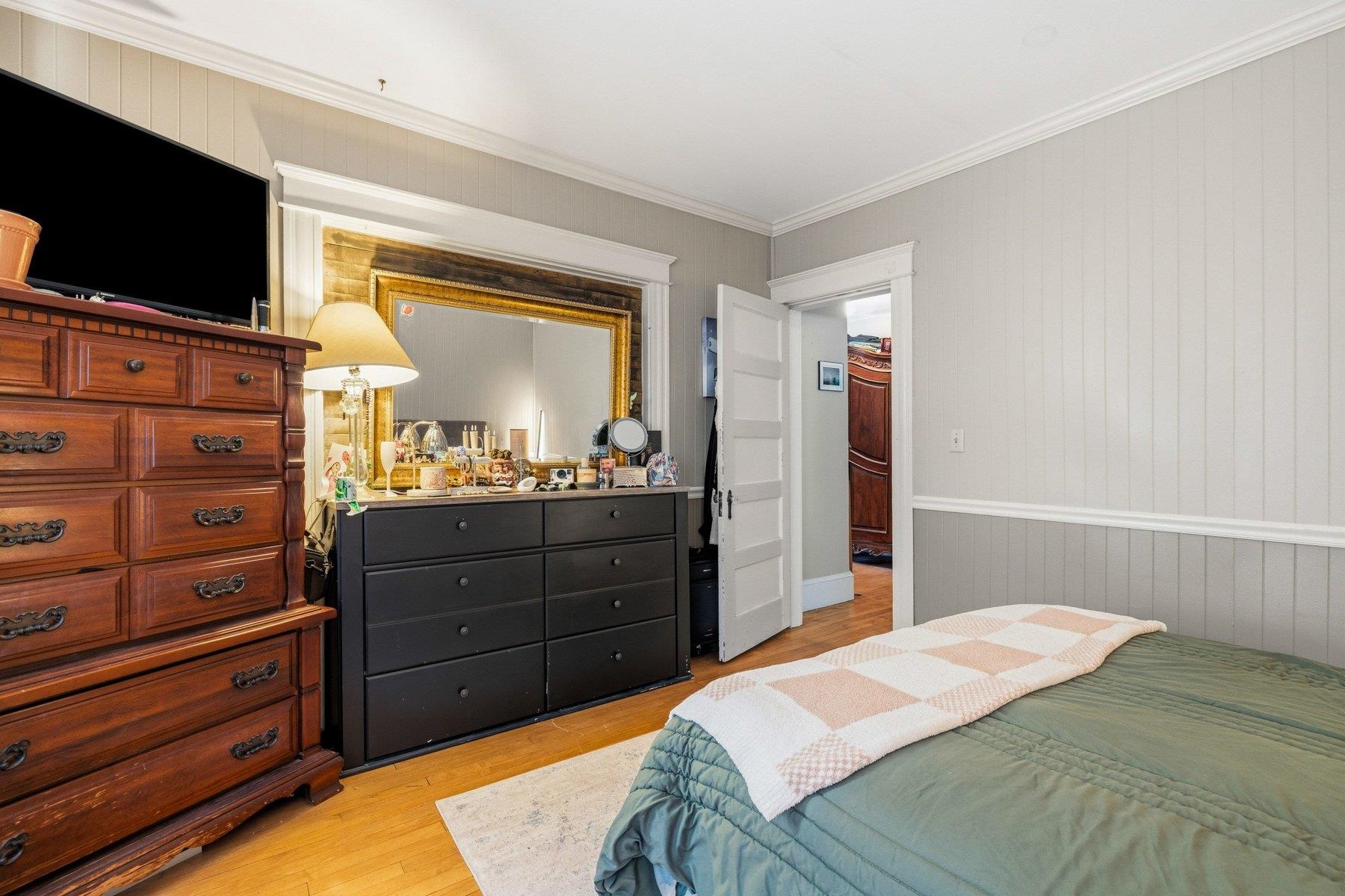 Photo 4 of Single family home for sale at 383 Miller Ave, Portsmouth, NH 03801 | MLS# 5110637 | Listing updated on 2026-09-19