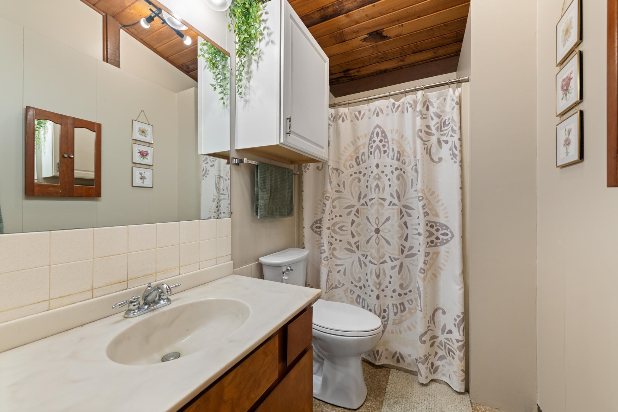 Photo 3 of Single family home for sale at 7 Sam Hall Dr, Plymouth, NH 03264 | MLS# 5110664 | Listing updated on 2026-09-19