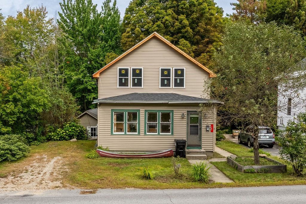 Photo 2 of Single family home for sale at 142 Maple St, Newport, NH 03773 | MLS# 5110666 | Listing updated on 2026-09-20