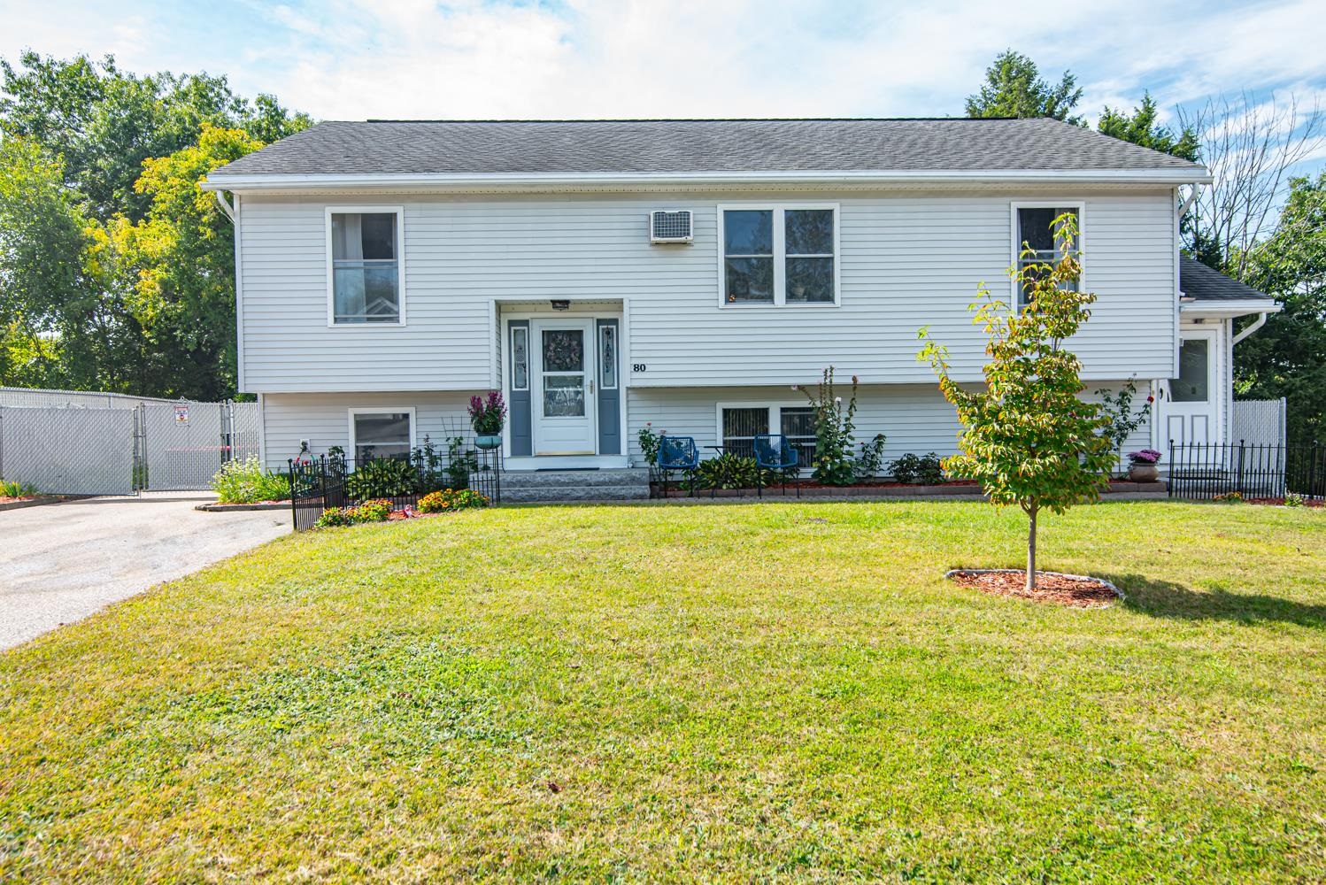 Photo 2 of Single family home for sale at 80 Rhode Is Ave, Manchester, NH 03104 | MLS# 5110687 | Listing updated on 2026-09-20