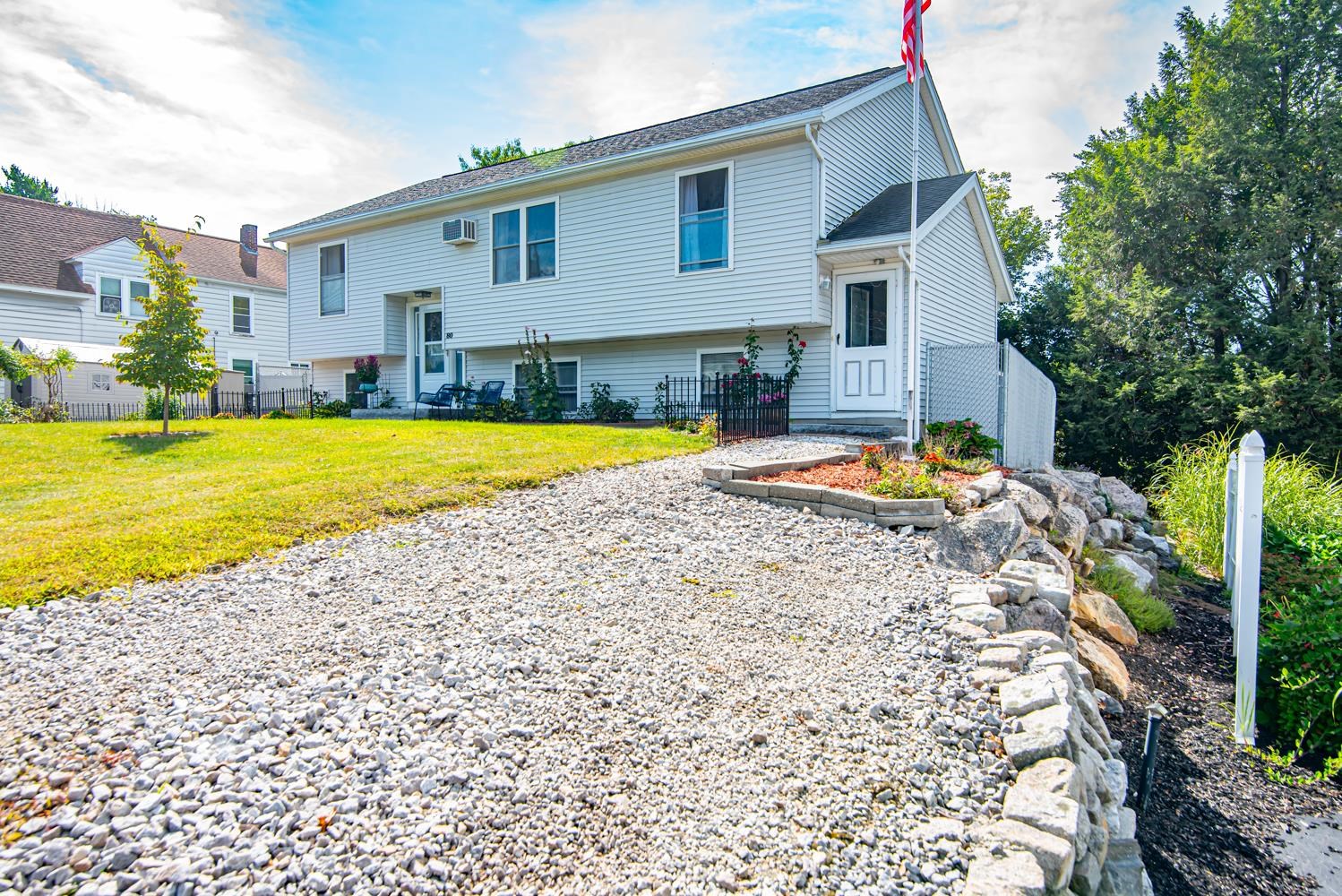 Photo 3 of Single family home for sale at 80 Rhode Is Ave, Manchester, NH 03104 | MLS# 5110687 | Listing updated on 2026-09-20