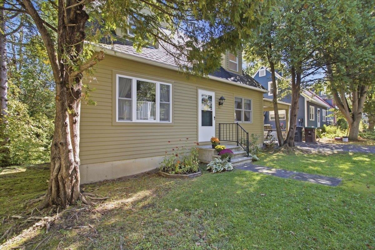 Photo 1 of Single family home for sale at 314 Chester Knoll Dr, Bennington, VT 05201 | MLS# 5110700 | Listing updated on 2026-09-22