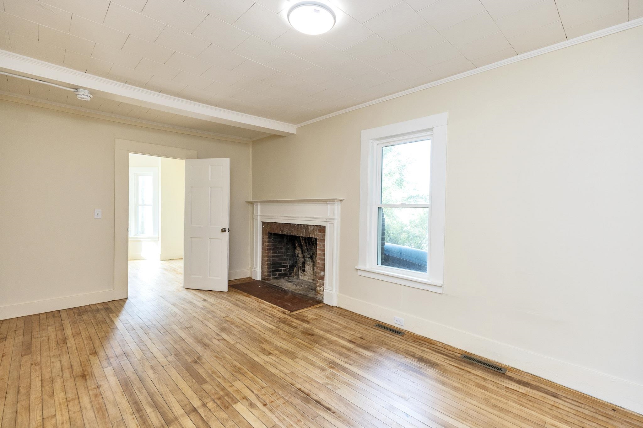 Photo 4 of House for sale at 15 Union St, Peterborough, NH 03458 | MLS# 5110751 | Listing updated on 2026-09-21