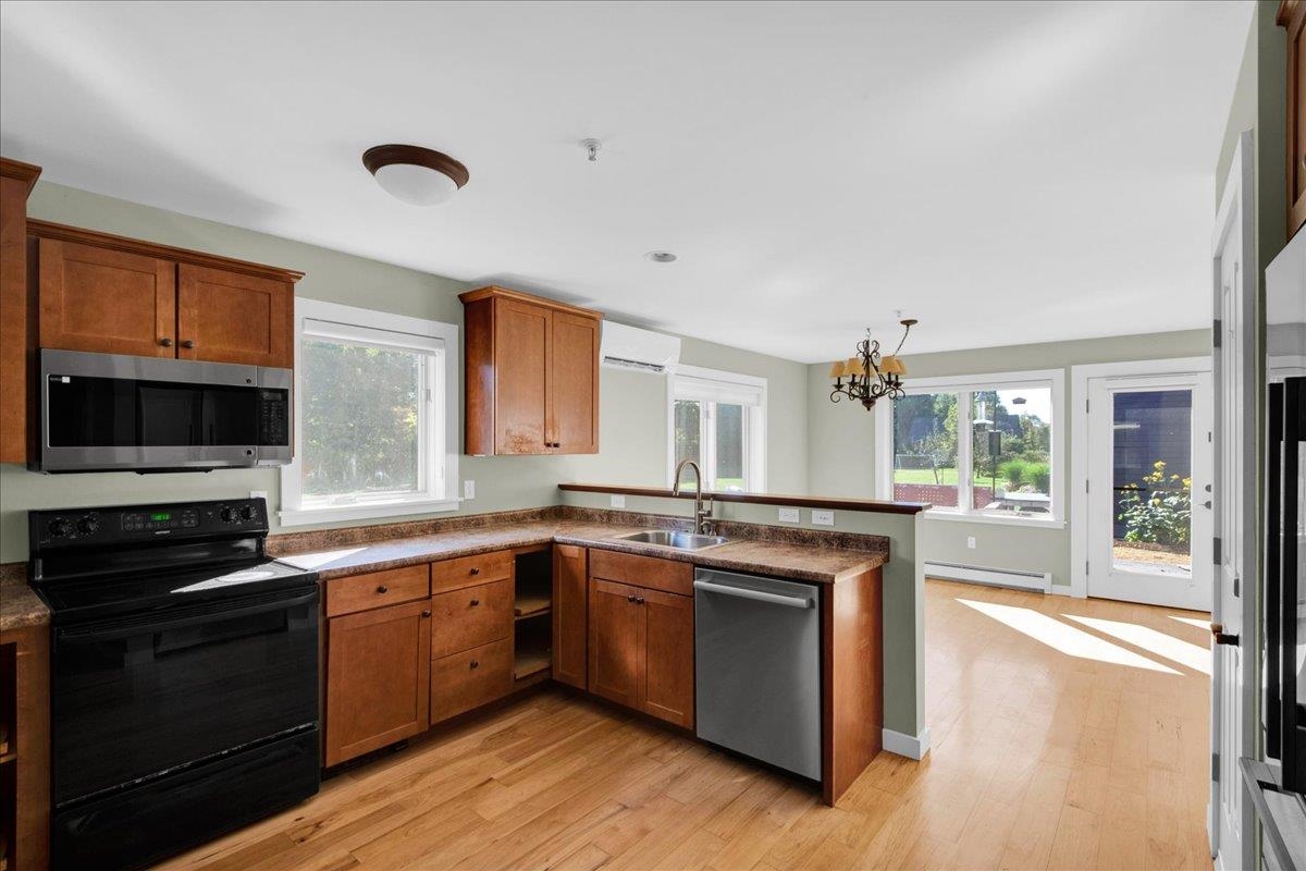 Photo 4 of Townhouse for sale at 24 Comn Way, Charlotte, VT 05445 | MLS# 5110752 | Listing updated on 2026-09-21