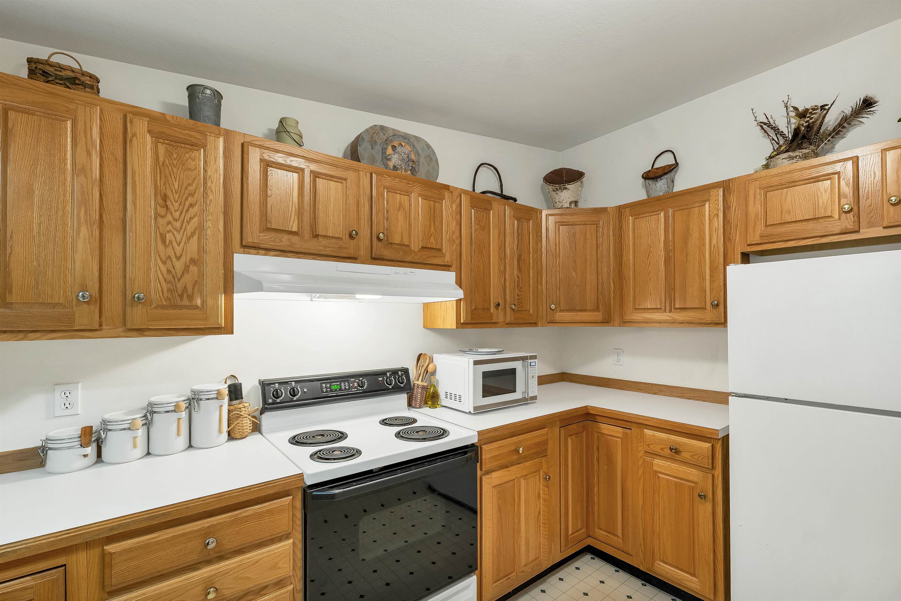 Photo 4 of Manufactured home for sale at 1 Harvey Brk Rd, Wolfeboro, NH 03894 | MLS# 5110804 | Listing updated on 2026-10-06