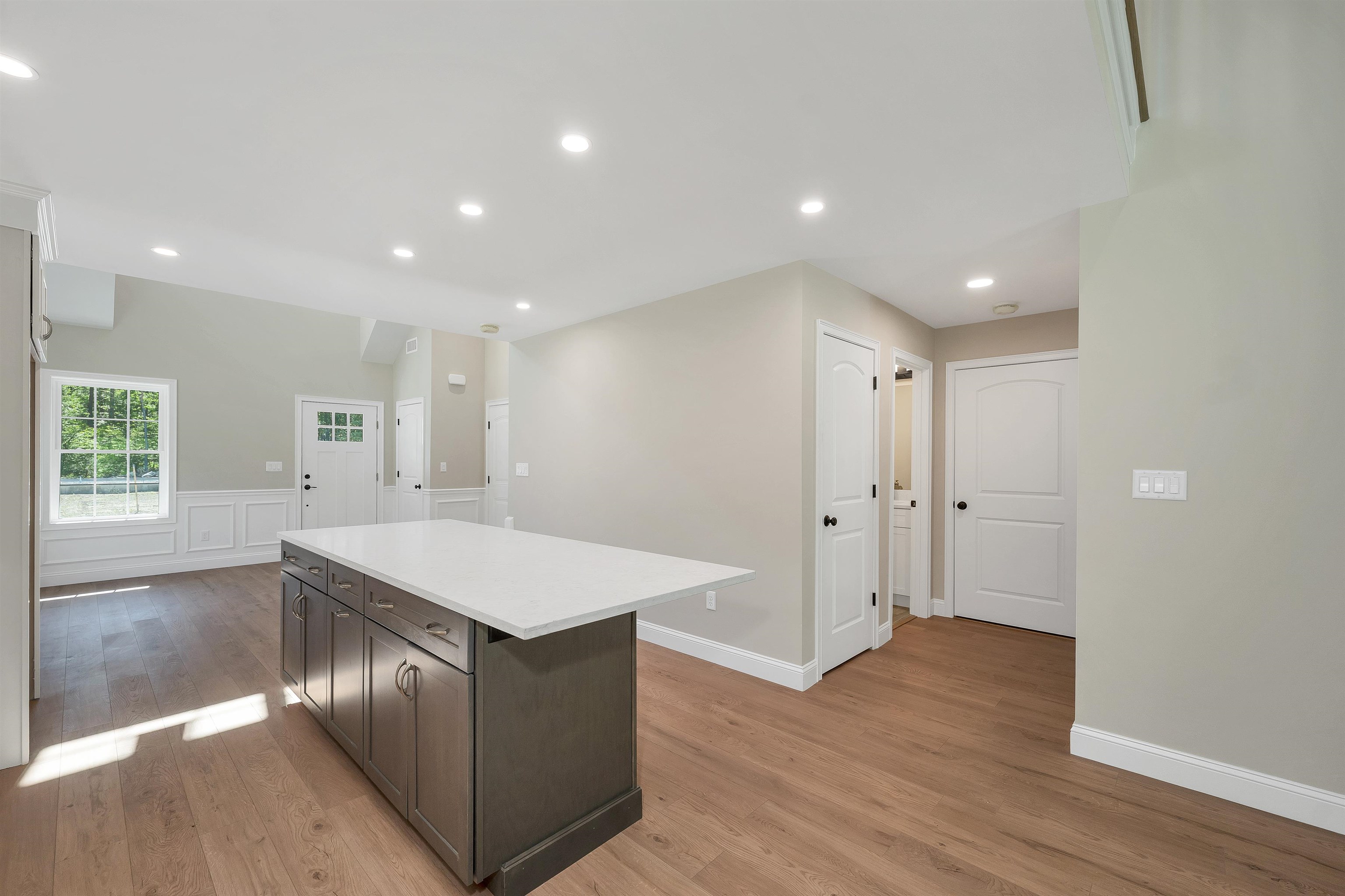 Photo 17 of 51