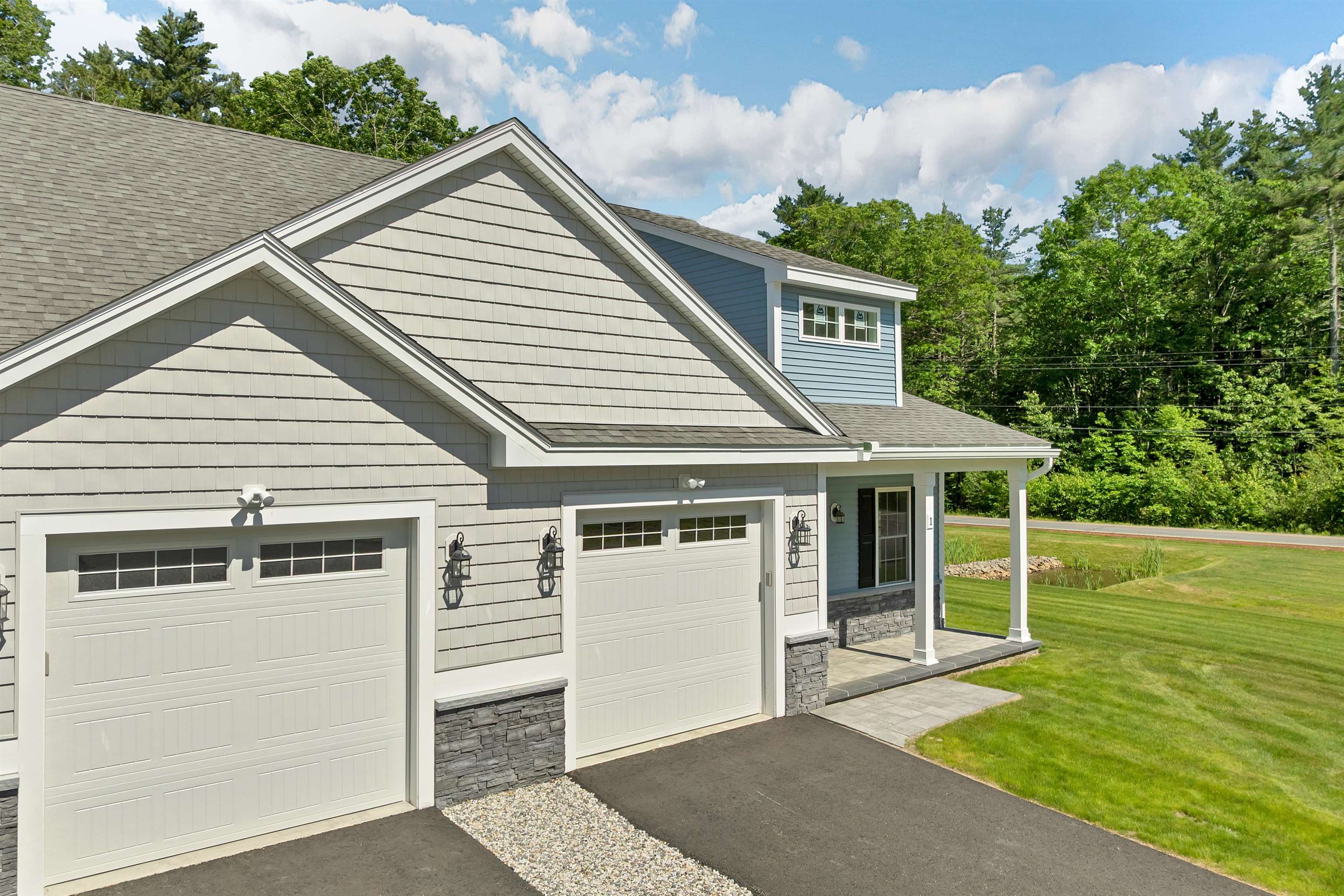 Photo 3 of Condo for sale at 4 Cameron Ct #4, Hampstead, NH 03841 | MLS# 5110934 | Listing updated on 2026-09-22