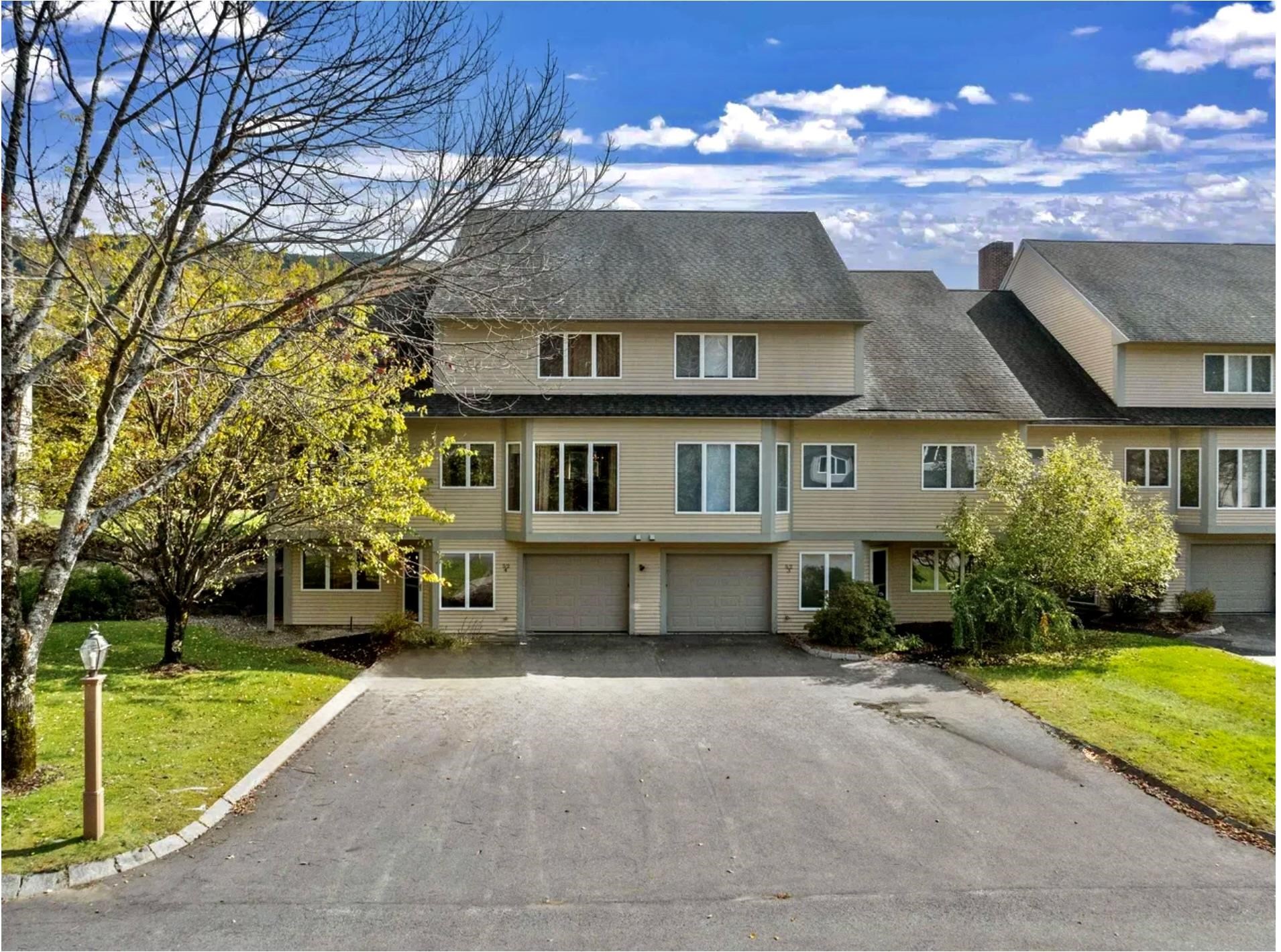 Photo 3 of Townhouse for sale at 52 Bunker Ln #4, Lincoln, NH 03251 | MLS# 5111015 | Listing updated on 2026-10-07
