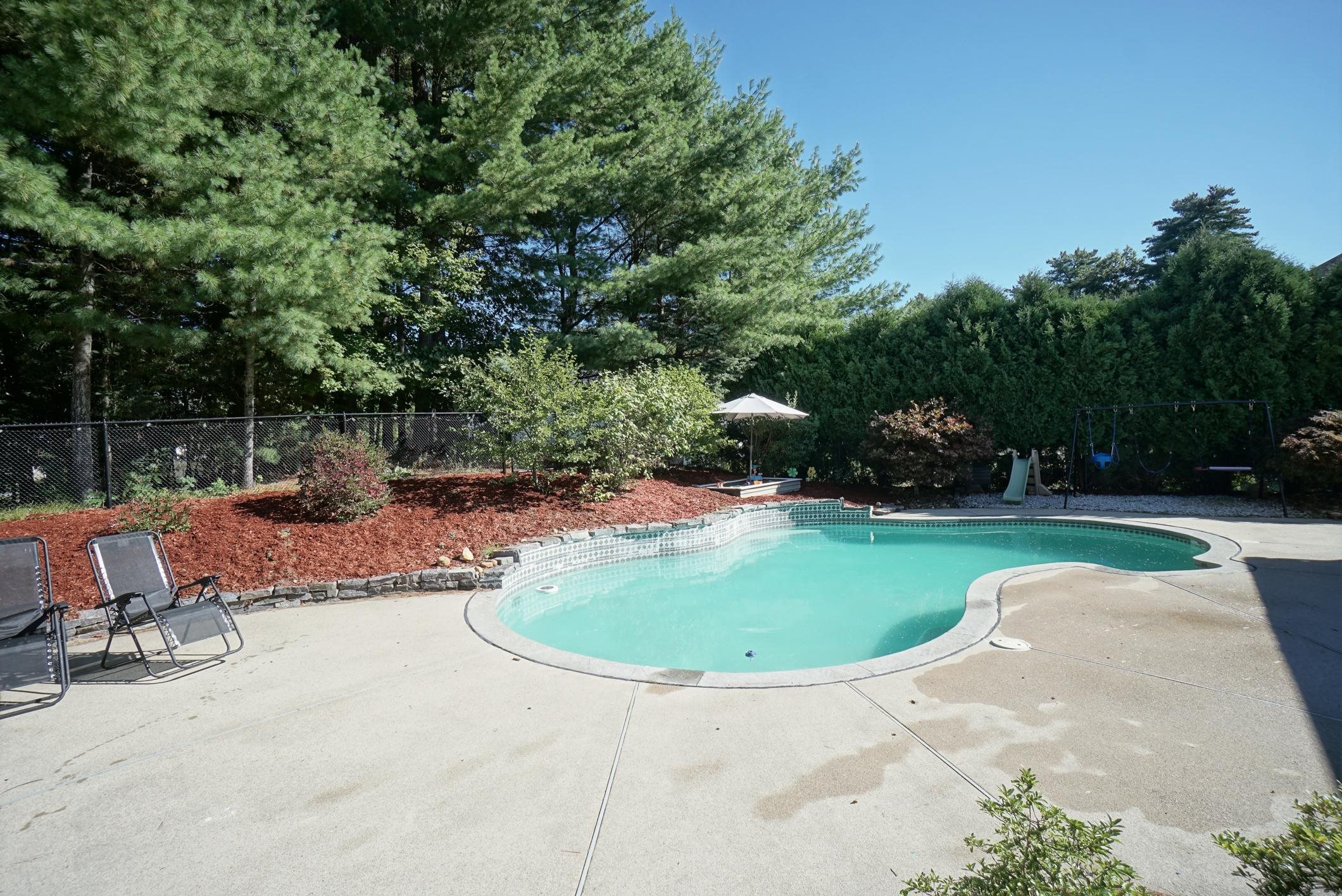 30 Ellie Drive, Merrimack, NH photo 4