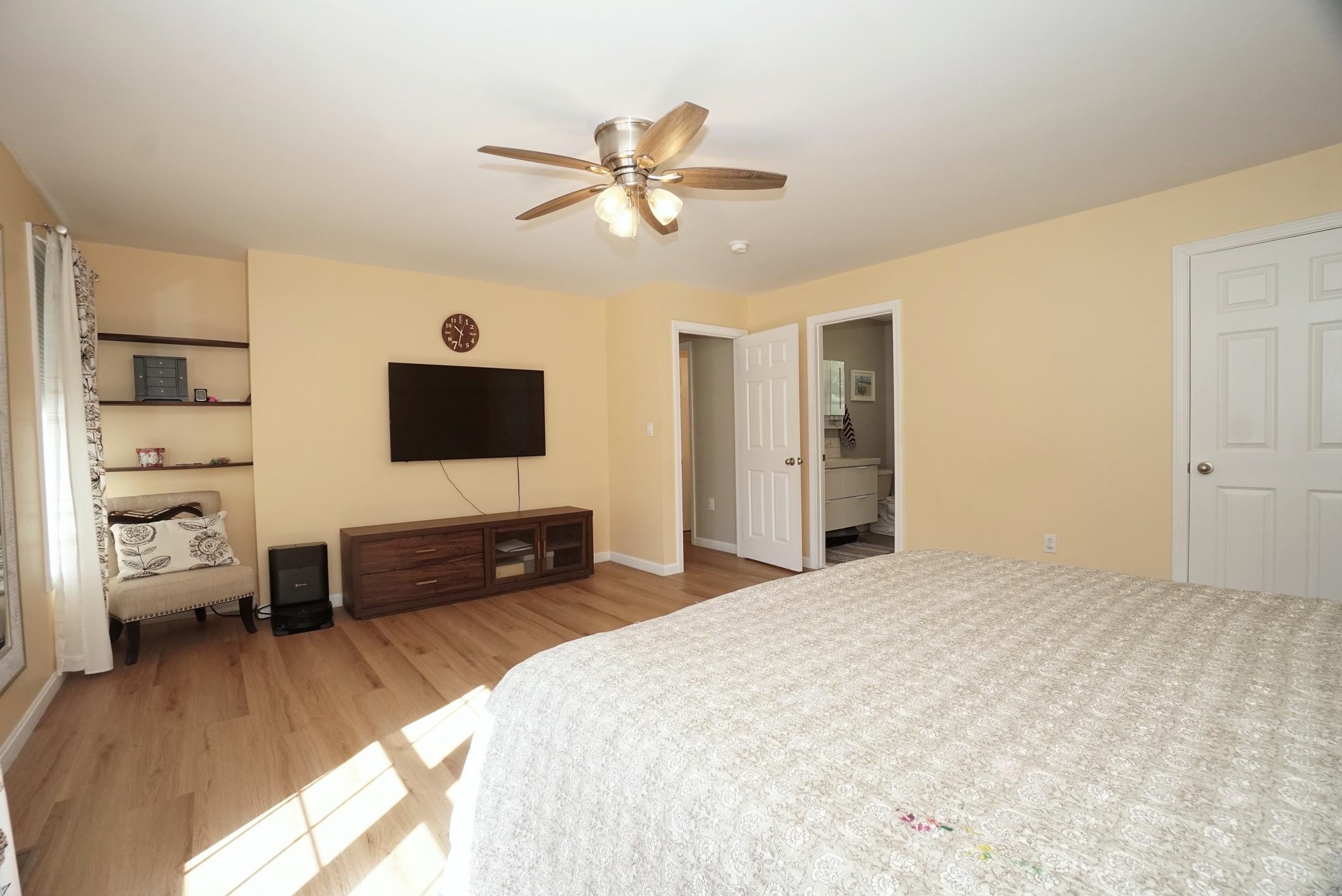 30 Ellie Drive, Merrimack, NH photo 5