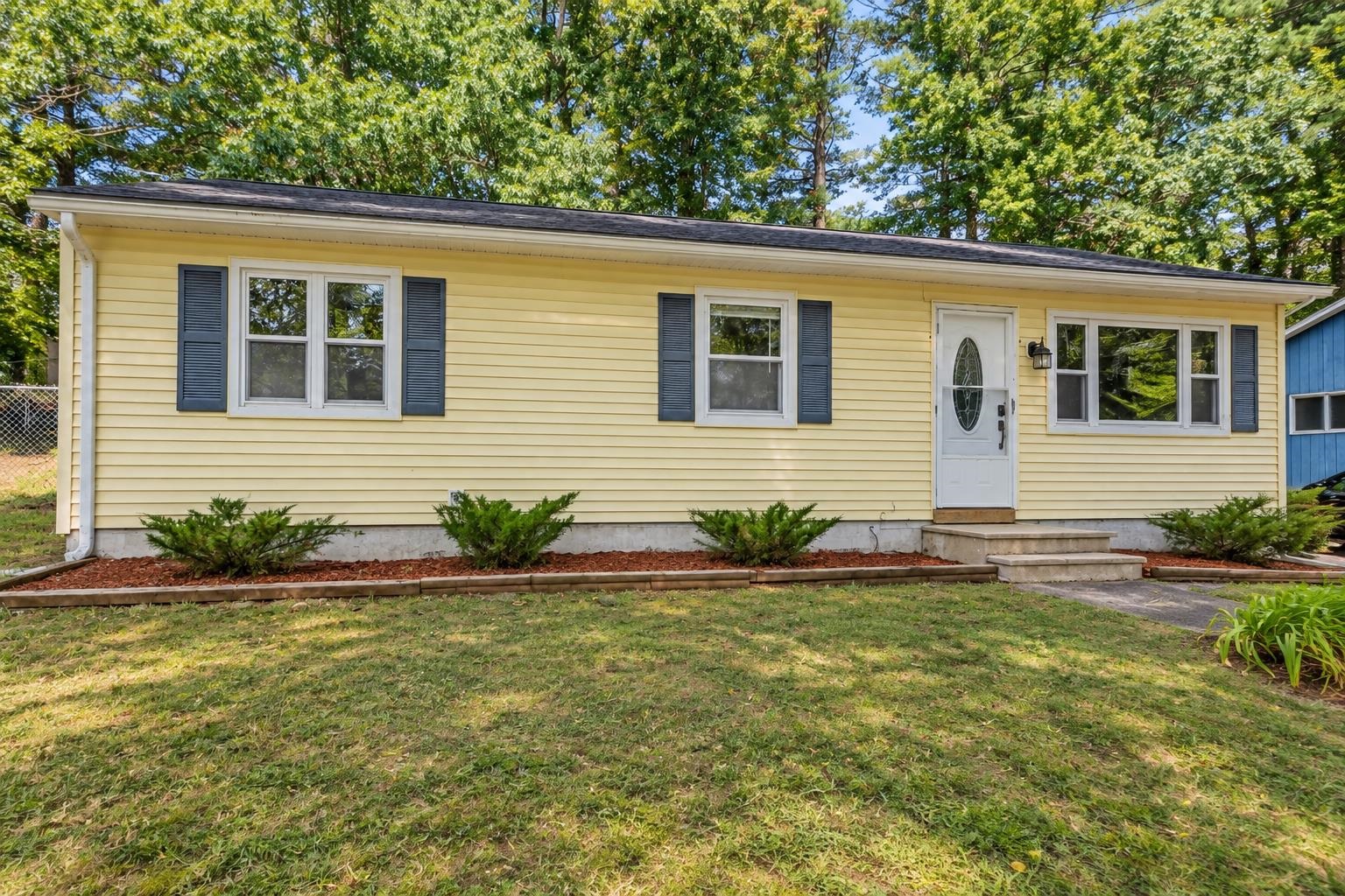 Photo 3 of Single family home for sale at 43 New Searles Rd, Nashua, NH 03062 | MLS# 5111118 | Listing updated on 2026-09-25