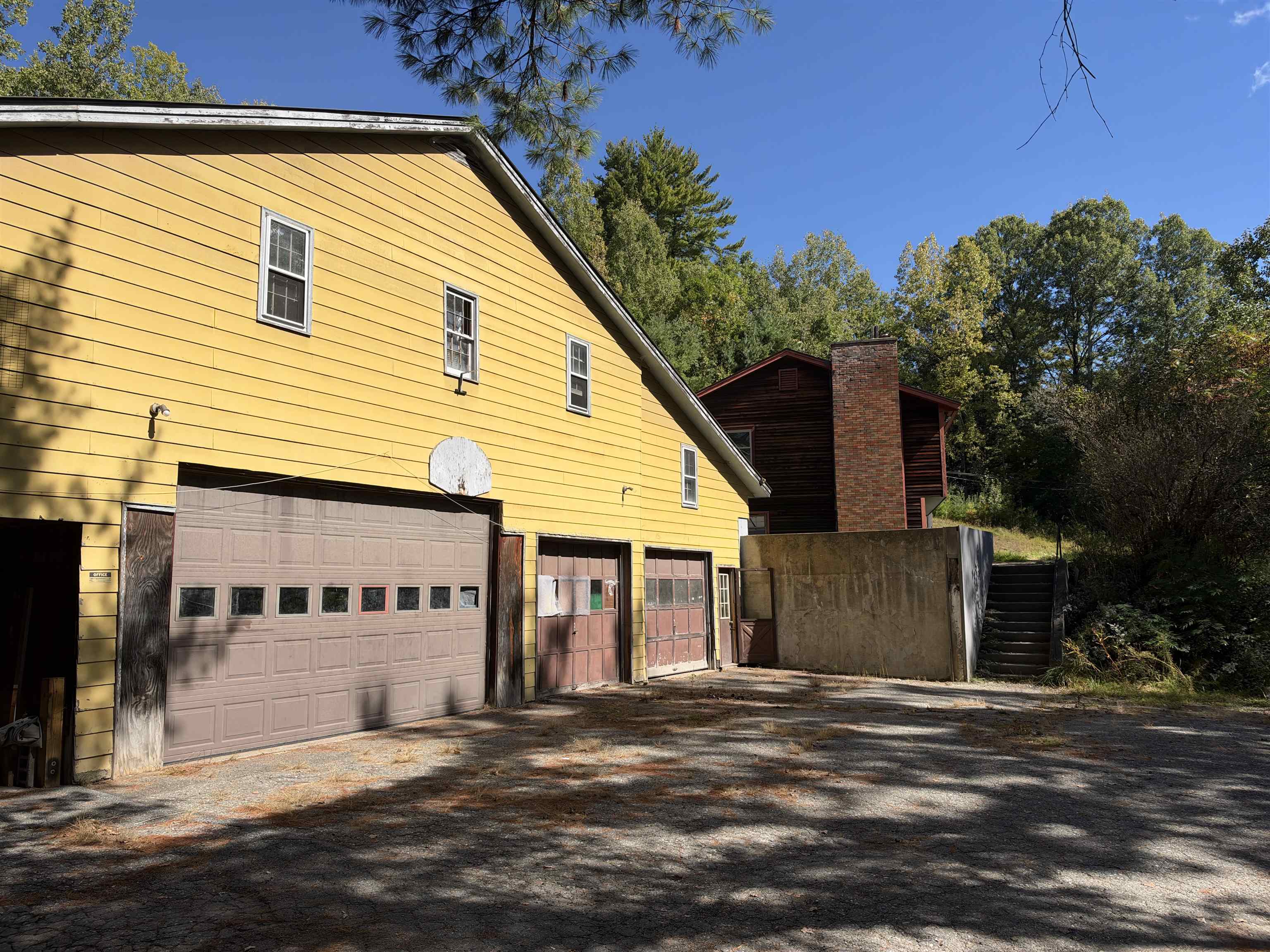 Photo 2 of Single family home for sale at 1259 Connecticut River Rd, White River Junction, VT 05001 | MLS# 5111183 | Listing updated on 2026-09-23