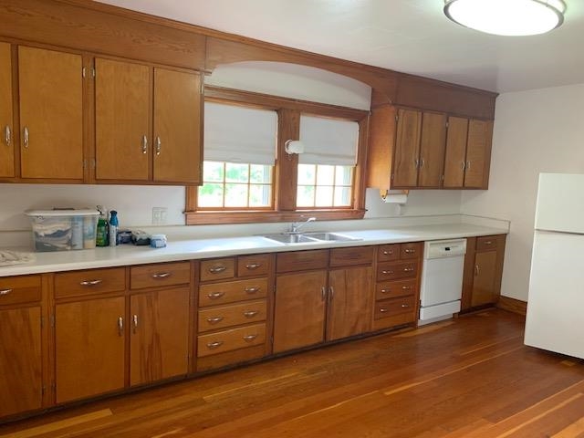 Photo 3 of Single family home for sale at 92 Temple St, Nashua, NH 03060 | MLS# 5111235 | Listing updated on 2026-09-24