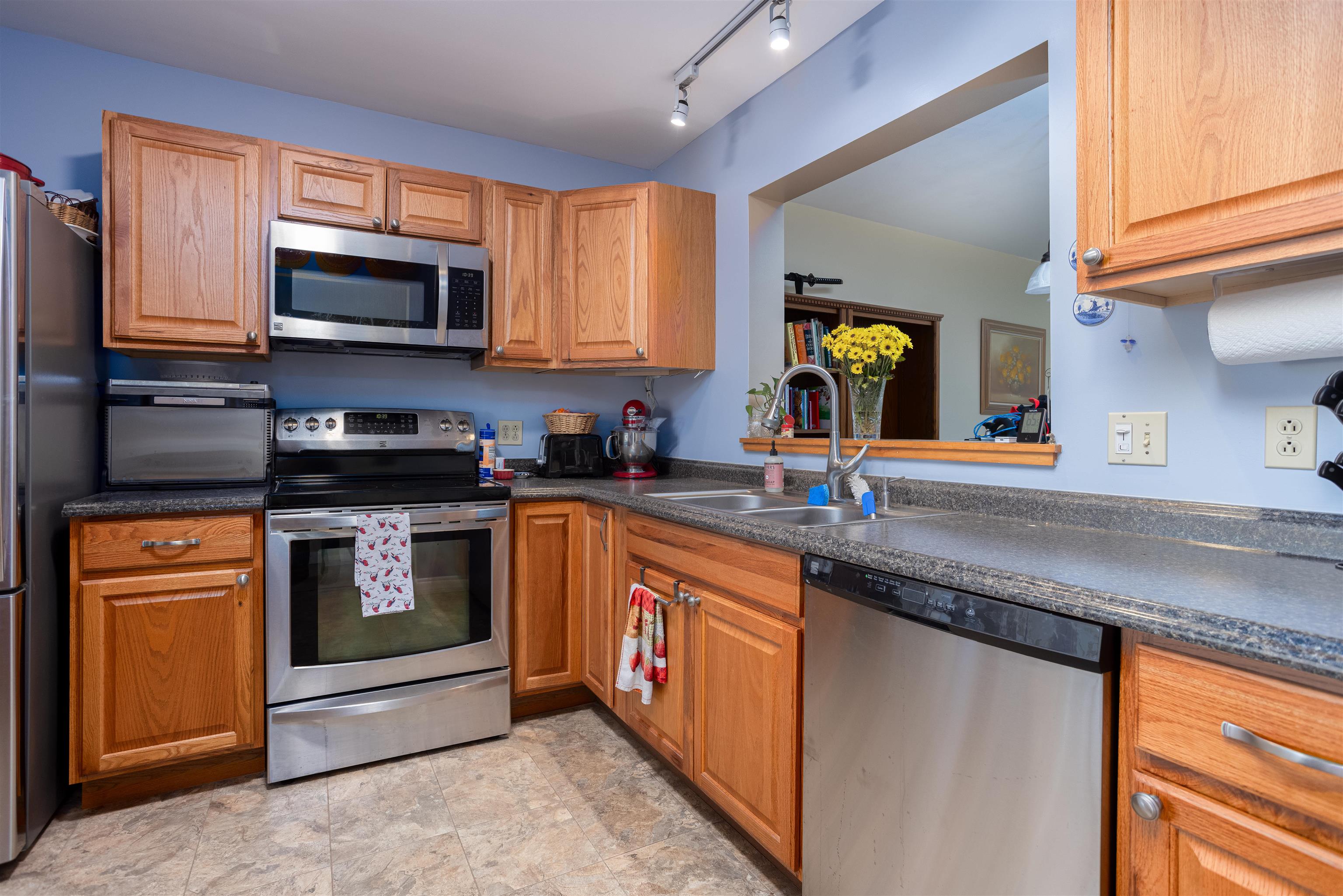 Photo 2 of Townhouse for sale at 36 Kinsington St, South Burlington, VT 05403 | MLS# 5111247 | Listing updated on 2026-09-30