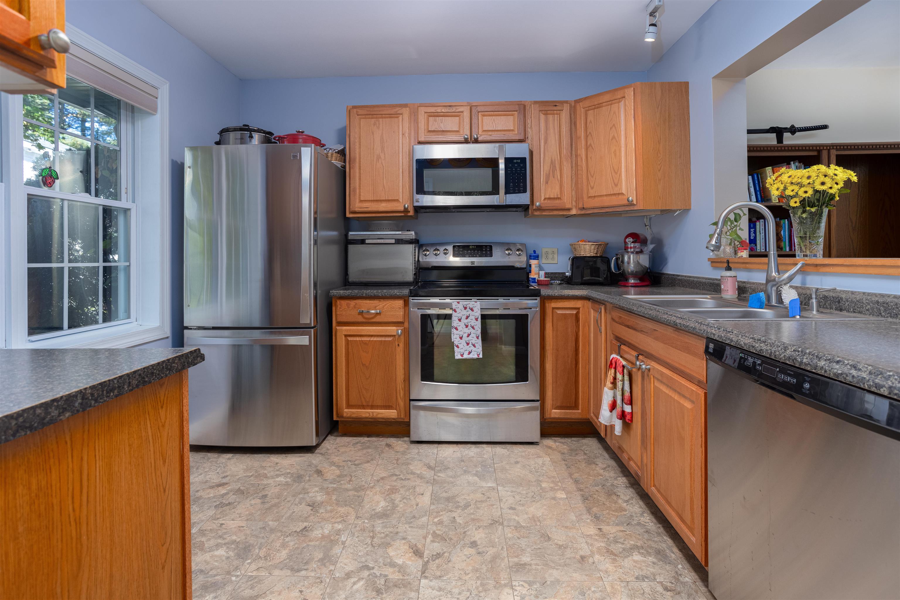 Photo 3 of Townhouse for sale at 36 Kinsington St, South Burlington, VT 05403 | MLS# 5111247 | Listing updated on 2026-09-30