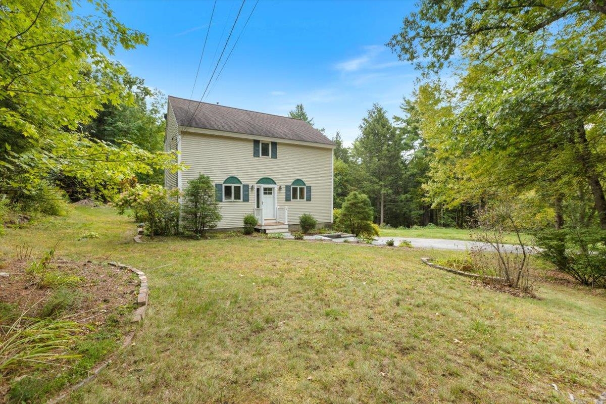 8 Homestead Drive, Raymond, NH photo 4