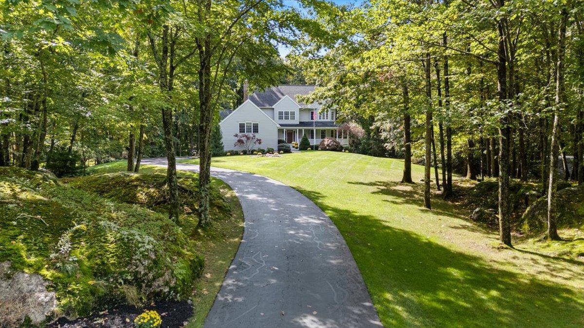 10 Kings Grant Drive, Atkinson, NH photo 3