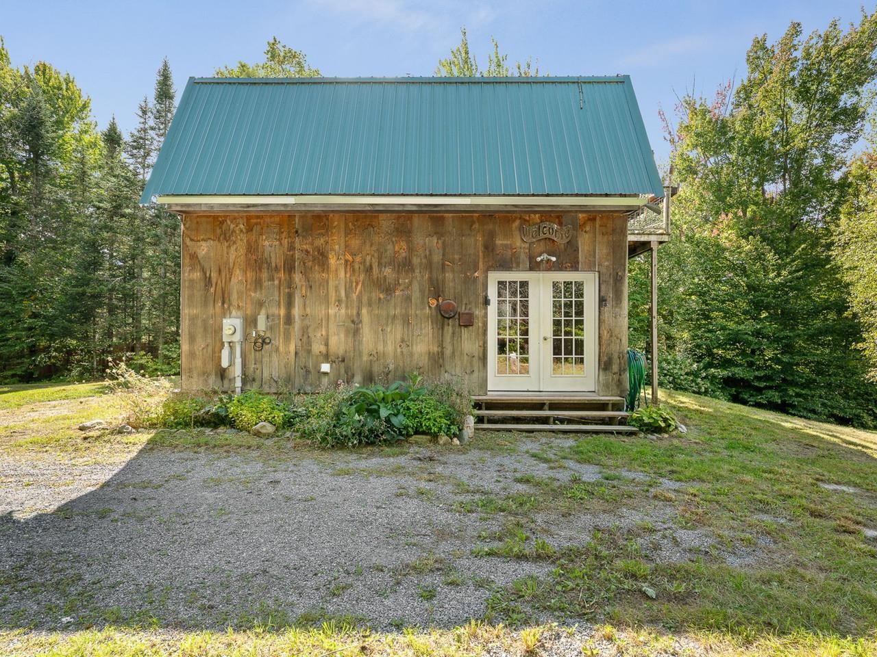 Photo 1 of Single family home for sale at 1298 Cobb Hl Rd, Lincoln, VT 05443 | MLS# 5111329 | Listing updated on 2026-09-28