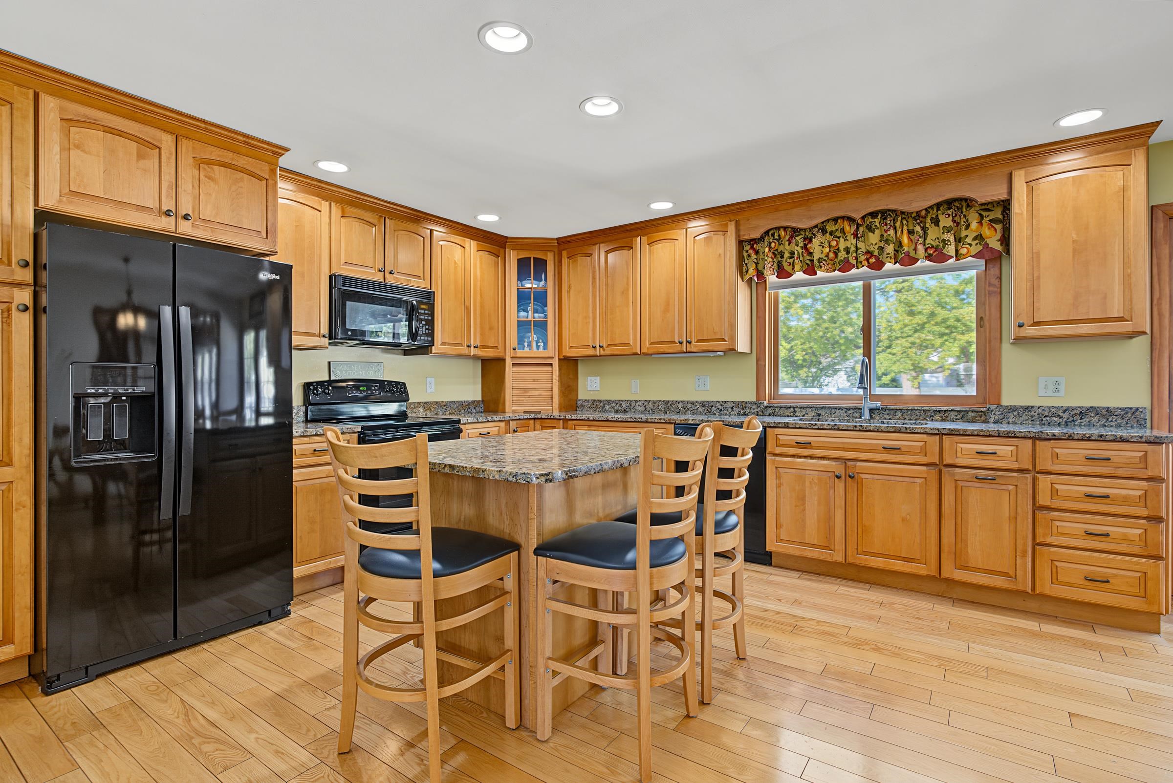 131 Maple Street, Somersworth, NH photo 2