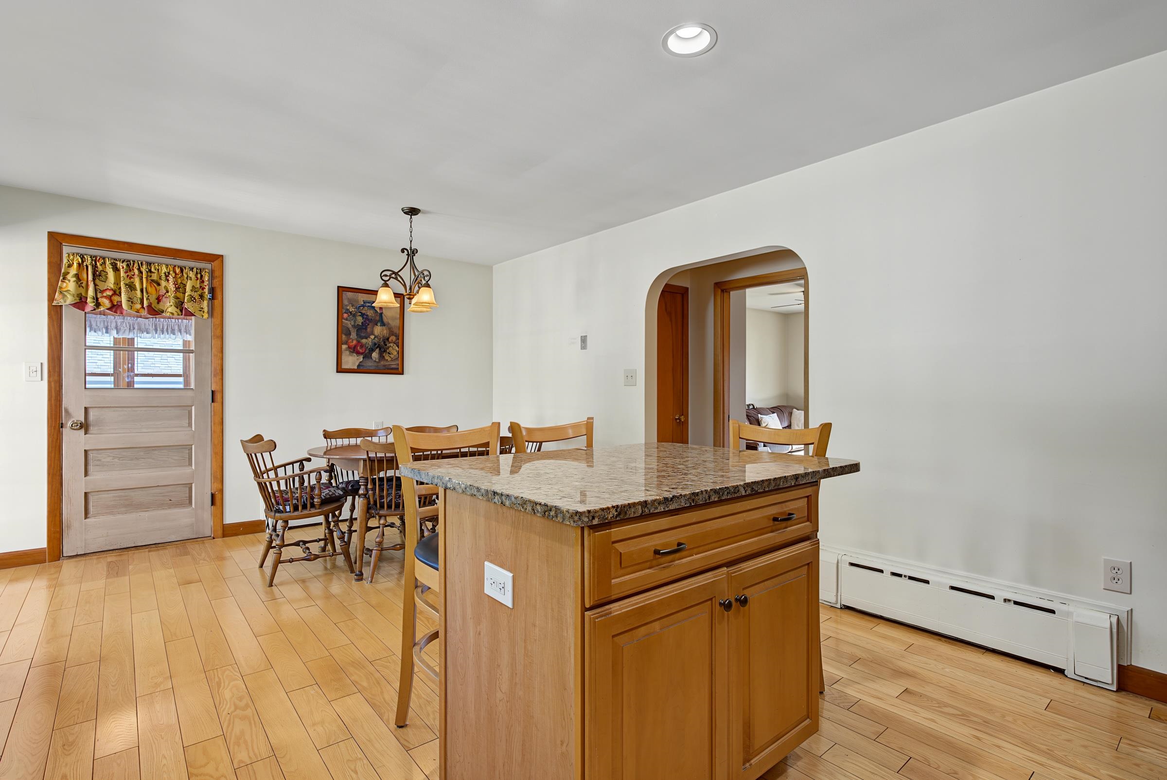 131 Maple Street, Somersworth, NH photo 4