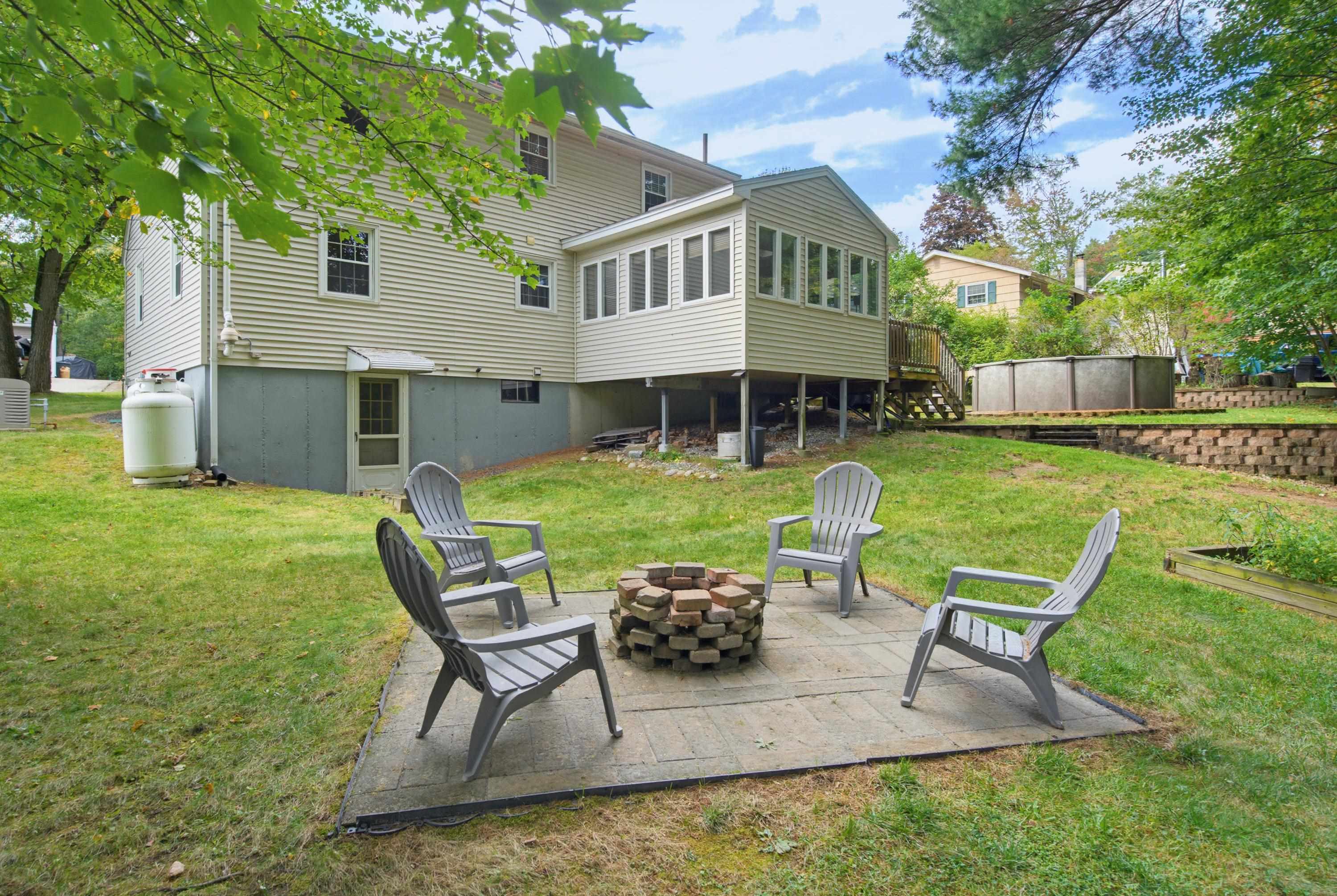 33 Belmont Drive, Merrimack, NH photo 3