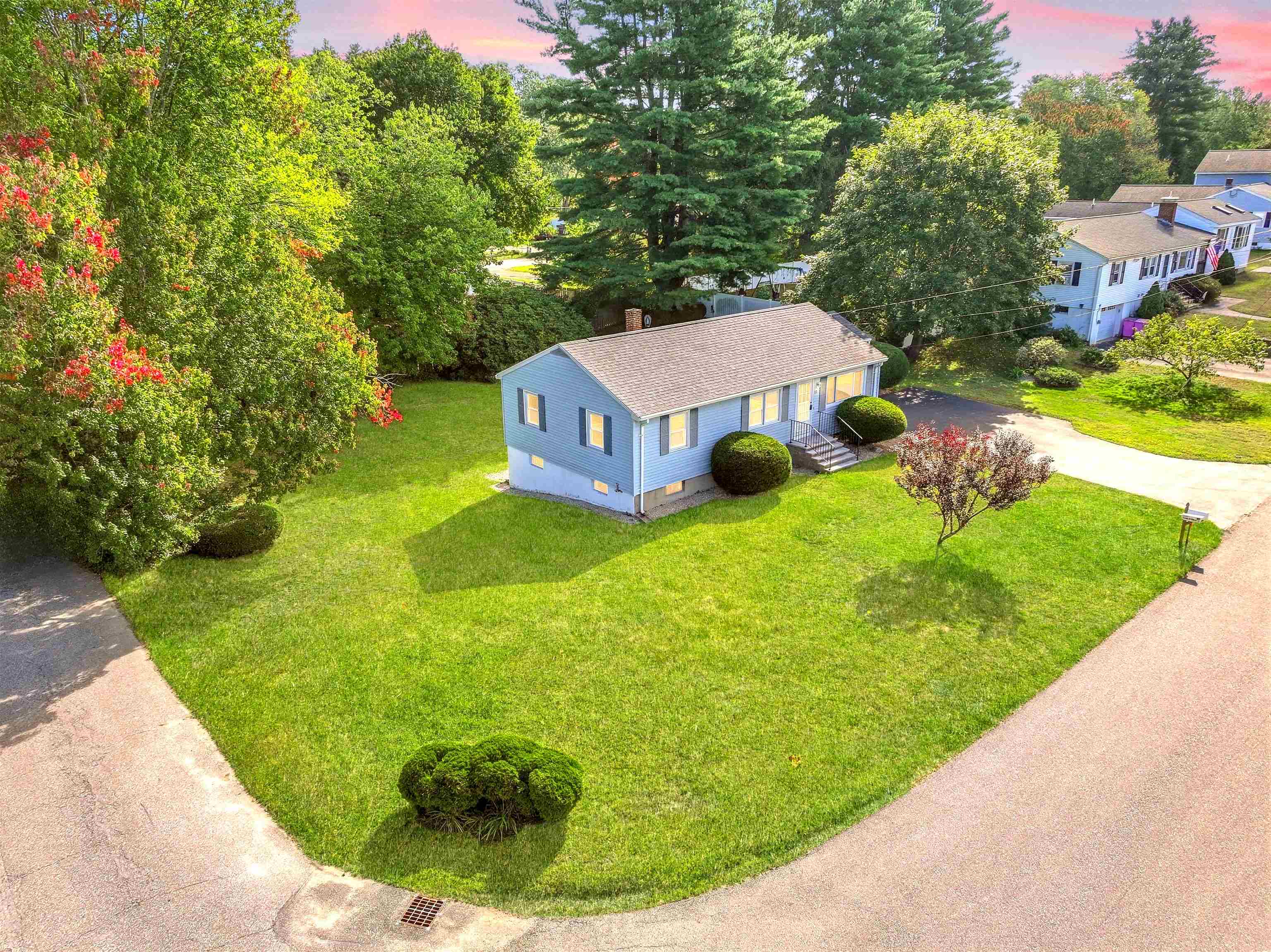 32 Henderson Circle, Salem, NH photo 3