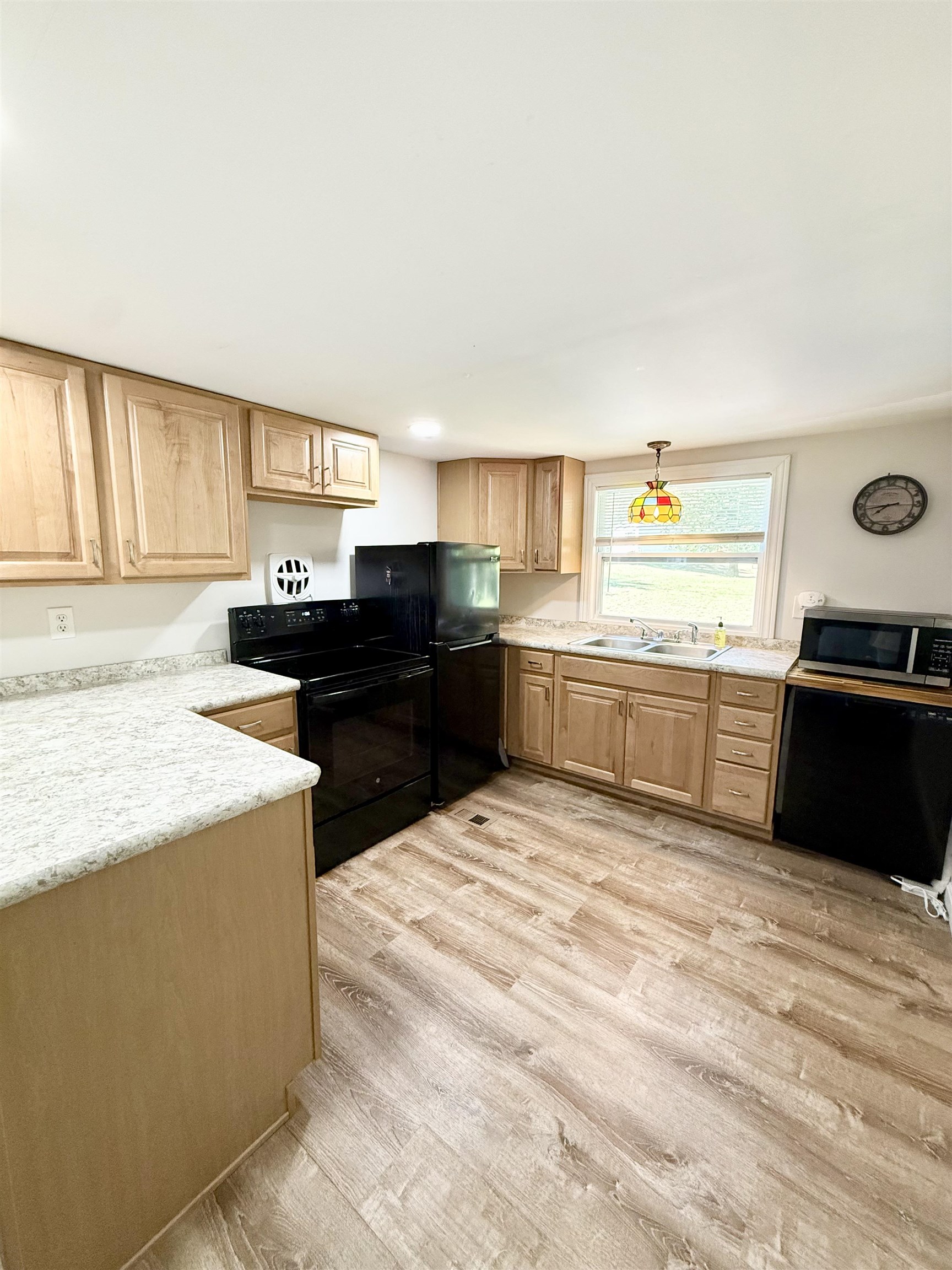 7 Roberts Road, Barrington, NH photo 4
