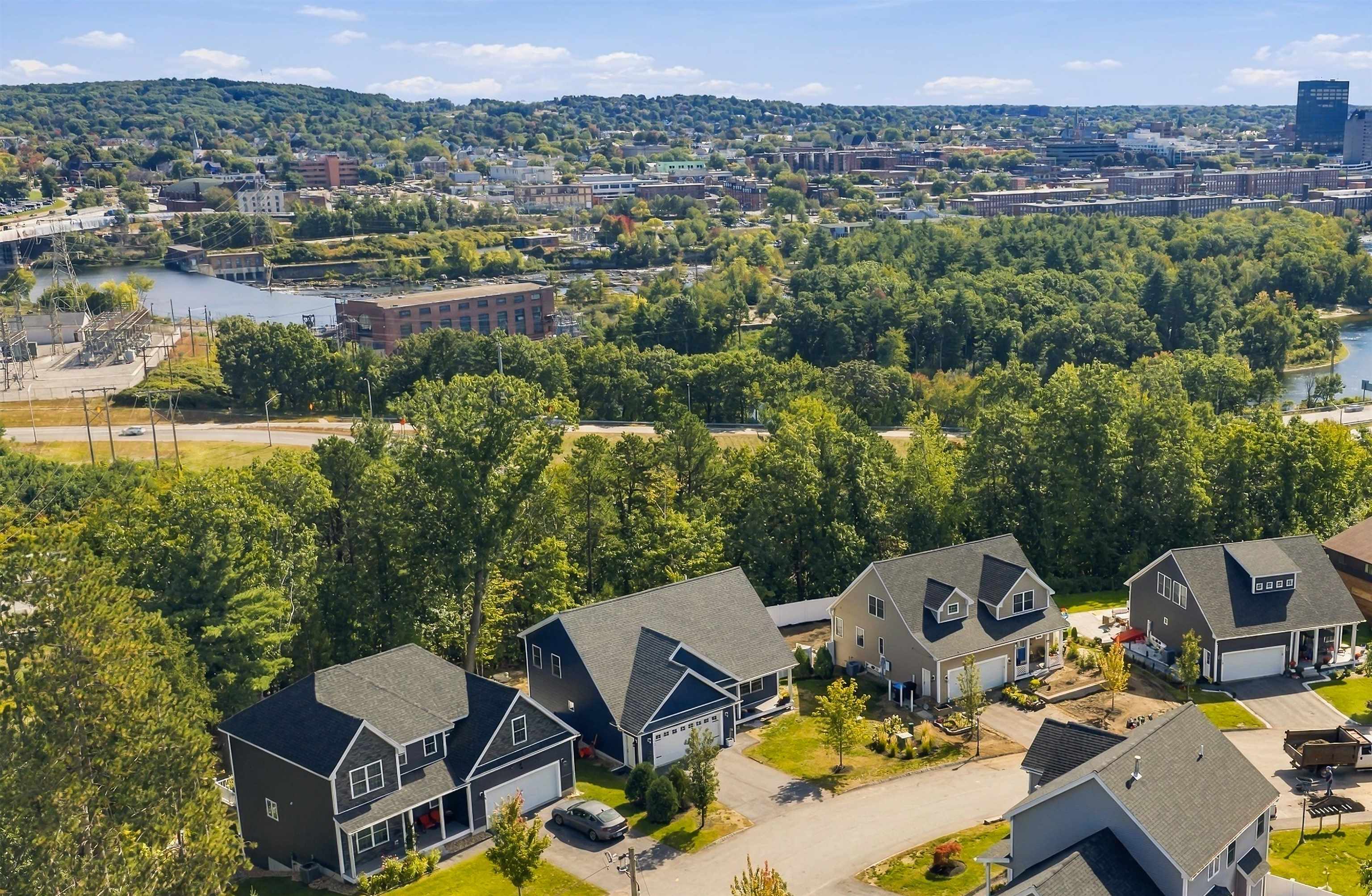 Photo 2 of Condo for sale at 12 Sable Way, Manchester, NH 03102 | MLS# 5111479 | Listing updated on 2026-09-25