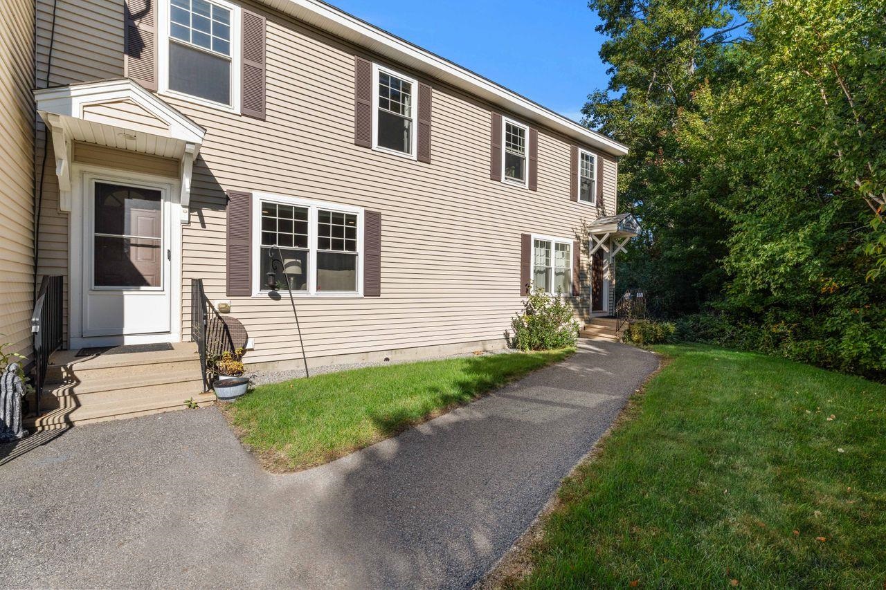Photo 2 of Townhouse for sale at 162 Karatzas Ave, Manchester, NH 03104 | MLS# 5111485 | Listing updated on 2026-09-25