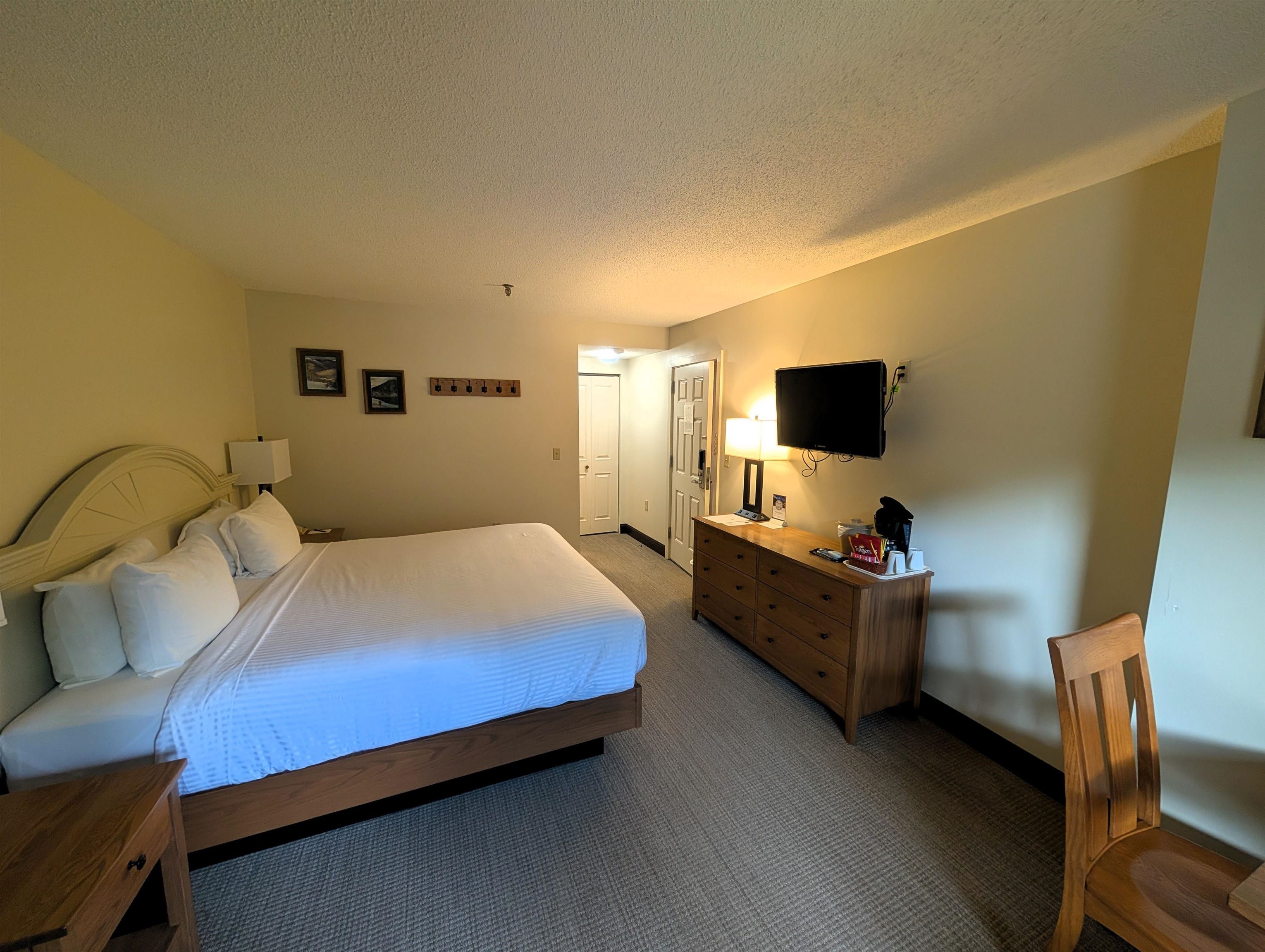 Photo 2 of Condo for sale at 90 Loon Mountain Rd, Lincoln, NH 03251 | MLS# 5111568 | Listing updated on 2026-09-25
