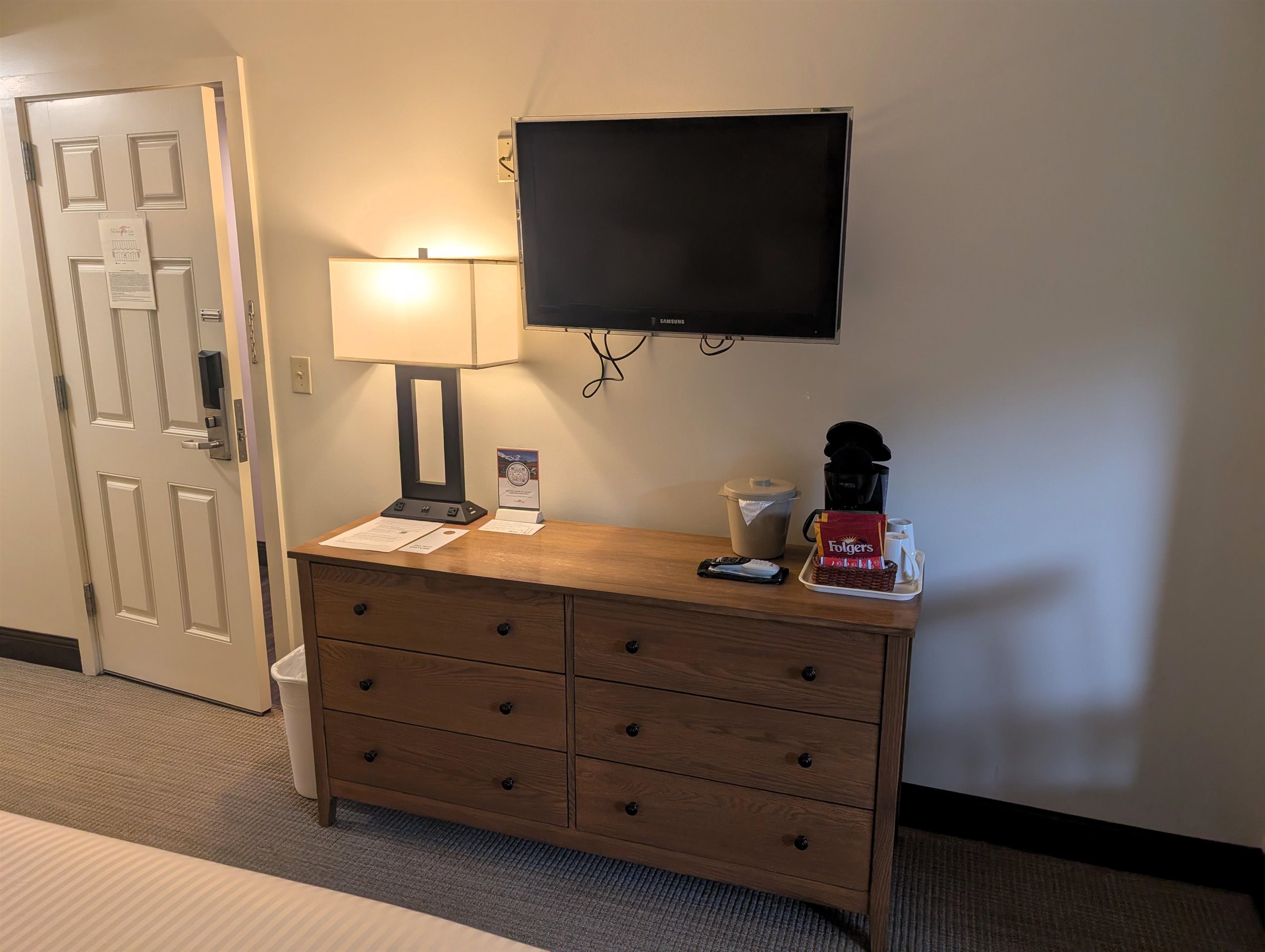 Photo 3 of Condo for sale at 90 Loon Mountain Rd, Lincoln, NH 03251 | MLS# 5111568 | Listing updated on 2026-09-25