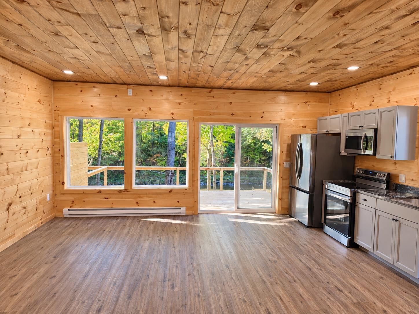 Photo 3 of Sale Pending at 196 Washington St #2, Littleton, NH 03561 | MLS# 5111584 | Listing updated on 2026-09-29