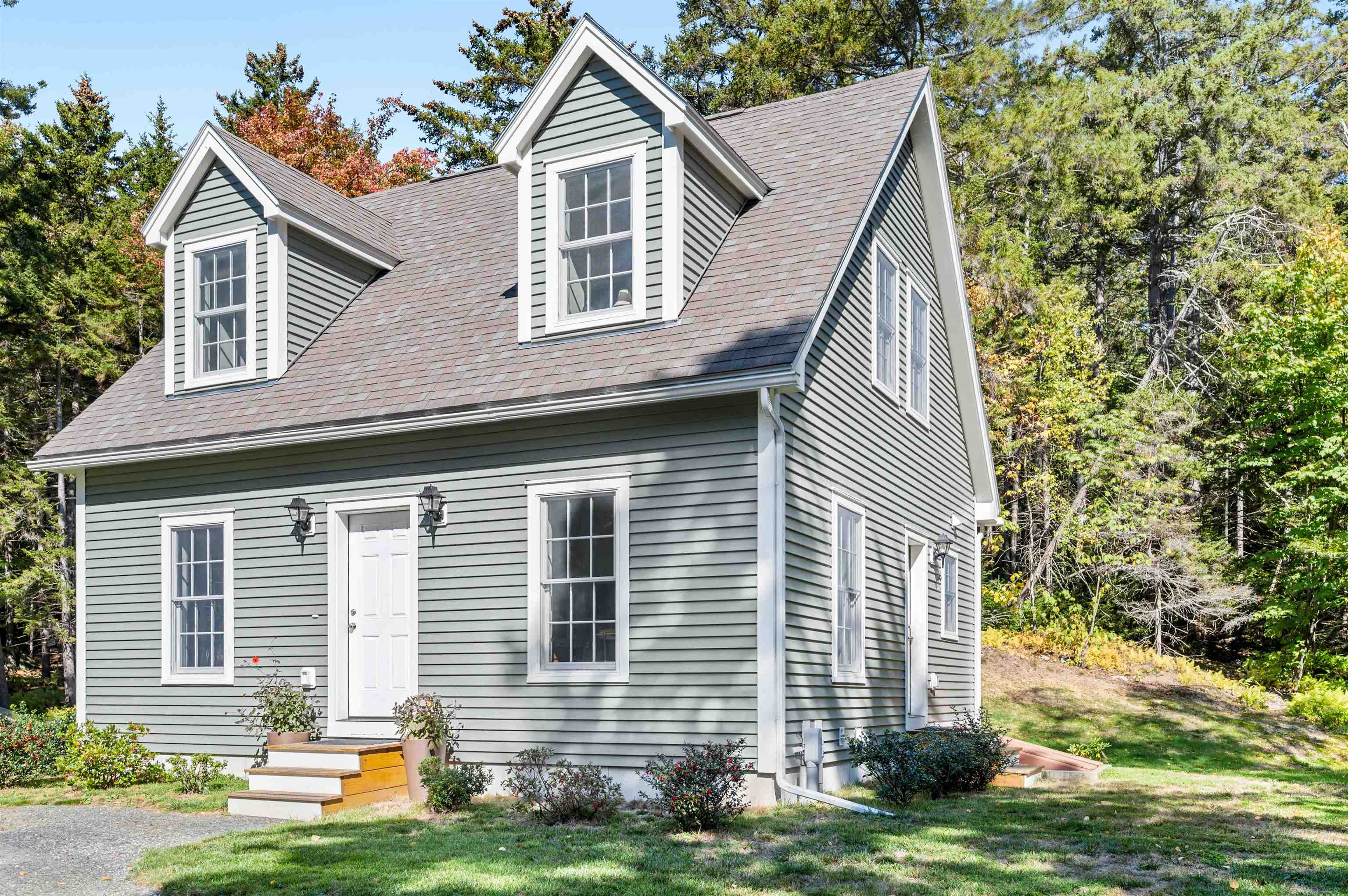 Photo 2 of Single family home for sale at 120 Stony Hl Rd, Warren, VT 05674 | MLS# 5111611 | Listing updated on 2026-09-29