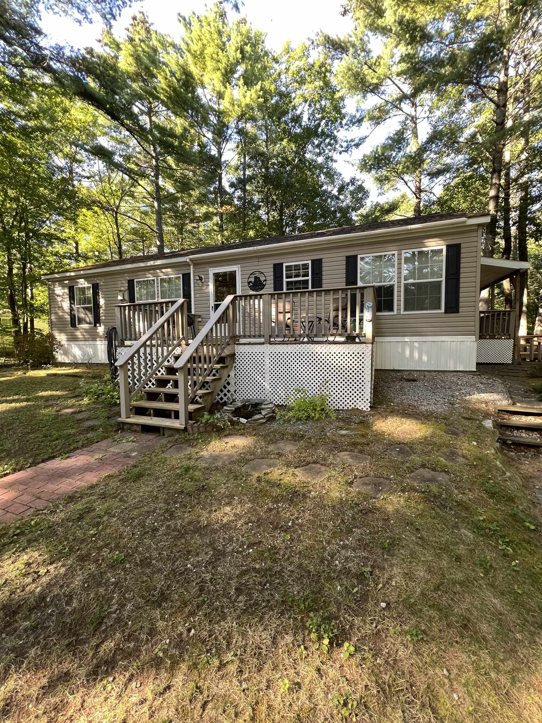 Photo 2 of Manufactured home for sale at 40 Wildwood Way, Conway, NH 03813 | MLS# 5111628 | Listing updated on 2026-10-05