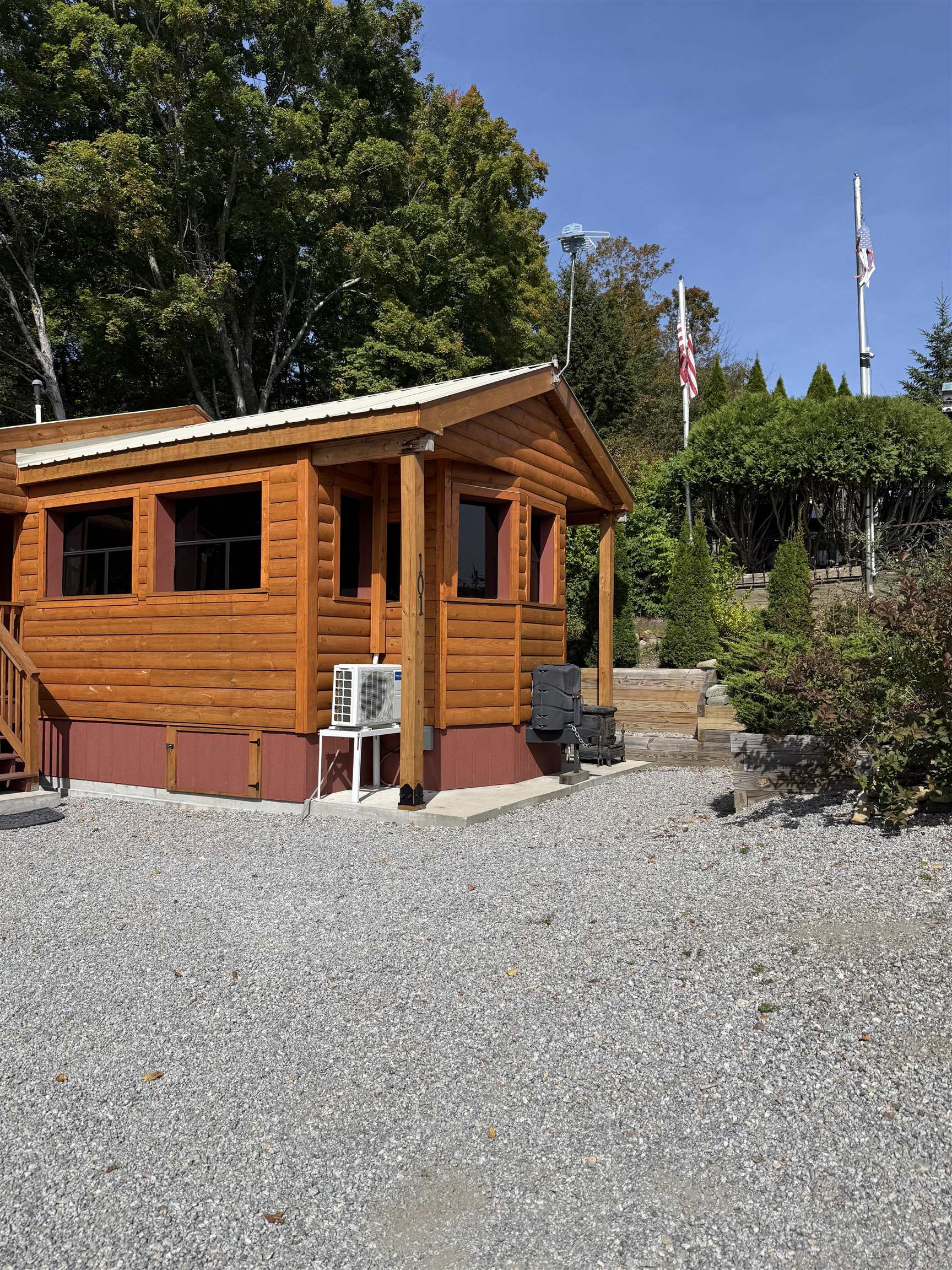 Photo 3 of Manufactured home for sale at 194 Buckley Rd #101, Weare, NH 03281 | MLS# 5111649 | Listing updated on 2026-09-30