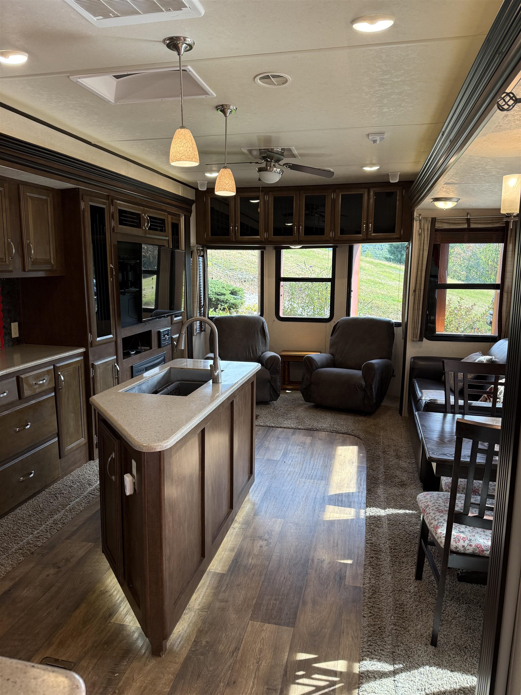 Photo 4 of Manufactured home for sale at 194 Buckley Rd #101, Weare, NH 03281 | MLS# 5111649 | Listing updated on 2026-09-30
