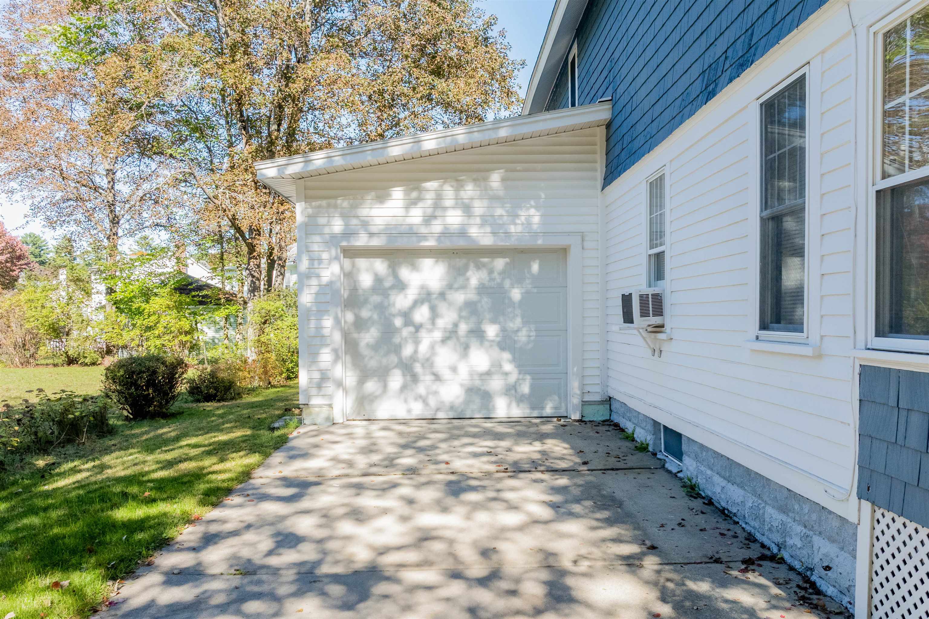 15 Woodland Street, Claremont, NH photo 4