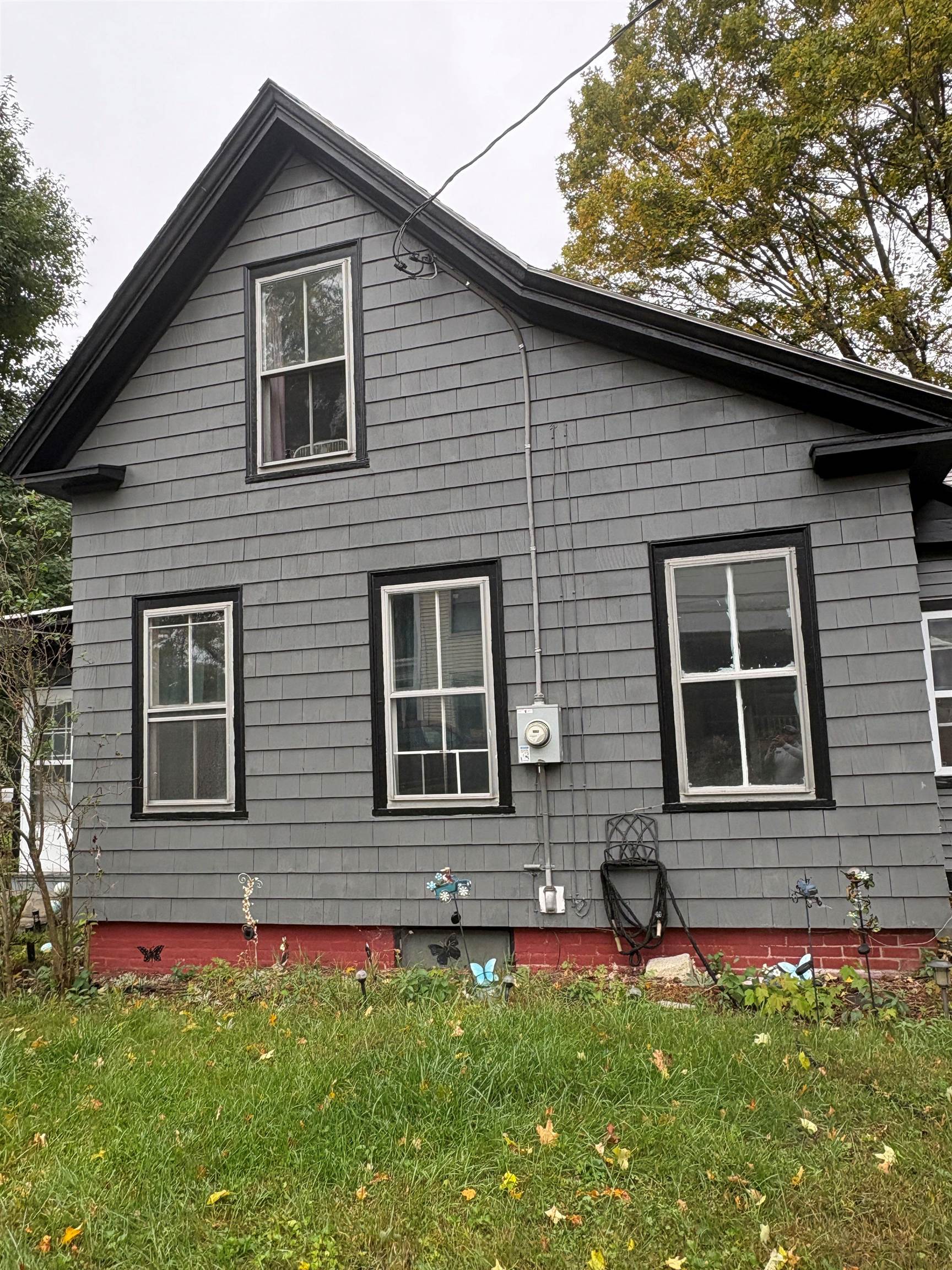 Photo 3 of Single family home for sale at 5 Highland Ave, Hinsdale, NH 03451 | MLS# 5111686 | Listing updated on 2026-09-28