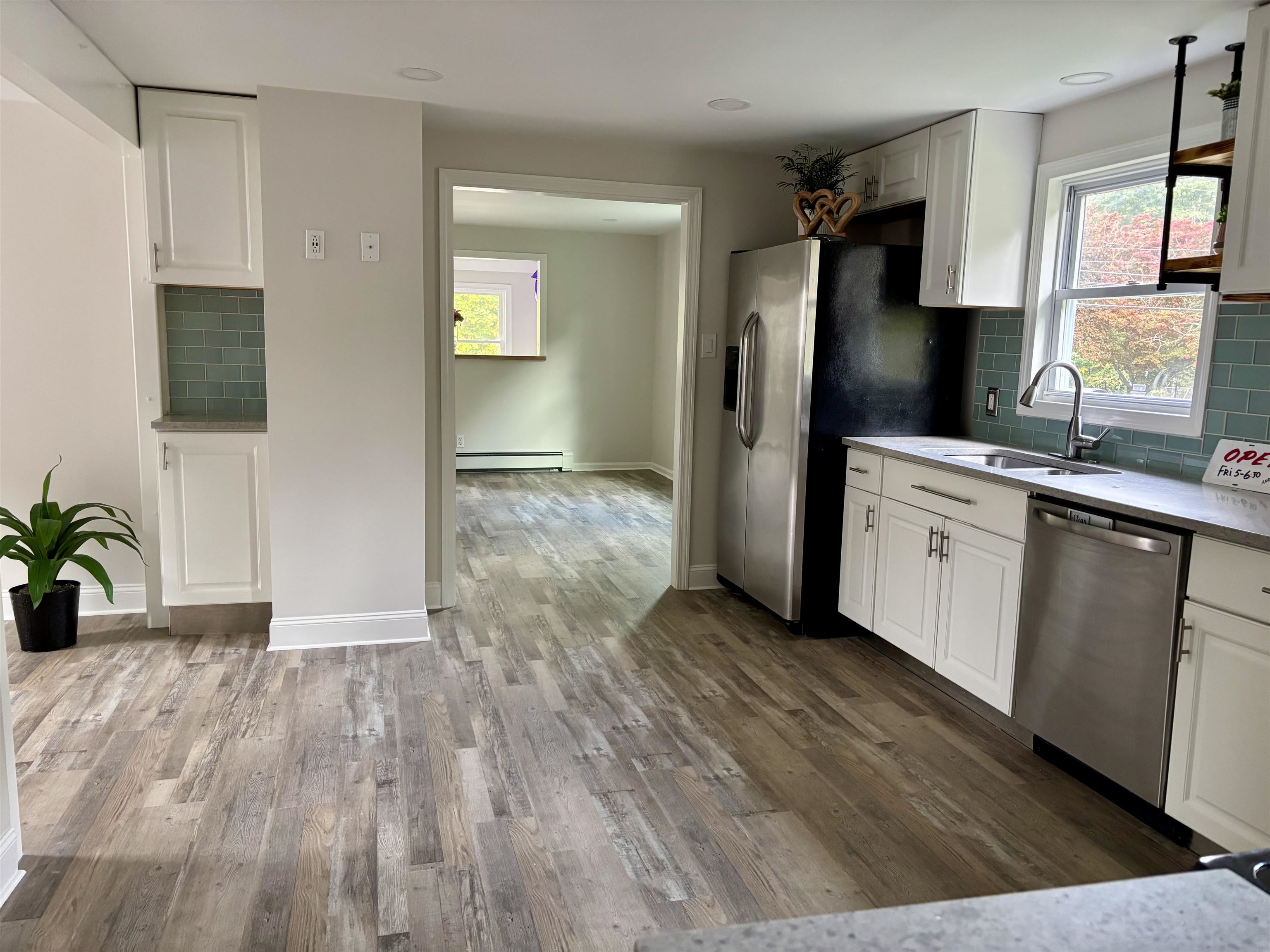 Photo 4 of Single family home for sale at 158 E Main St, East Hampstead, NH 03826 | MLS# 5111723 | Listing updated on 2026-10-07