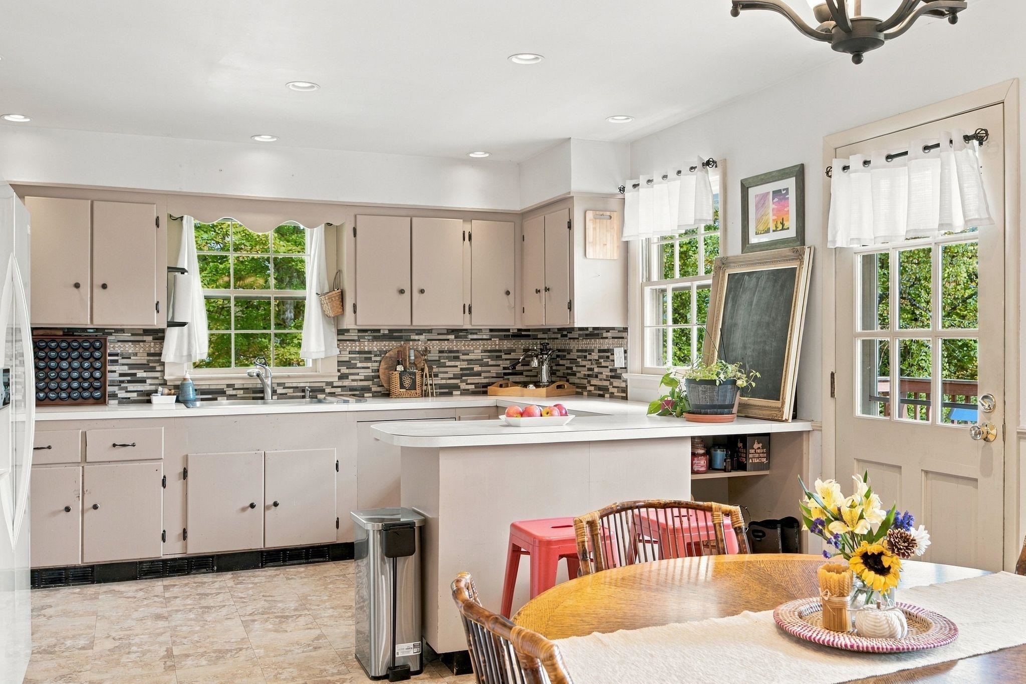 Photo 2 of Single family home for sale at 289 Putnam Rd, Springfield, VT 05156 | MLS# 5111728 | Listing updated on 2026-10-07