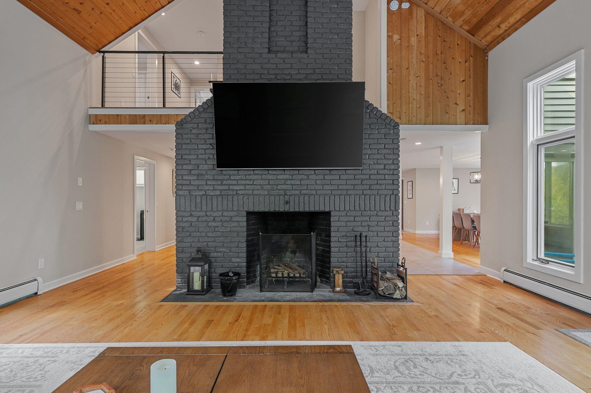 Photo 3 of Single family home for sale at 180 High Meadow Rd, Winhall, VT 05340 | MLS# 5111779 | Listing updated on 2026-09-28