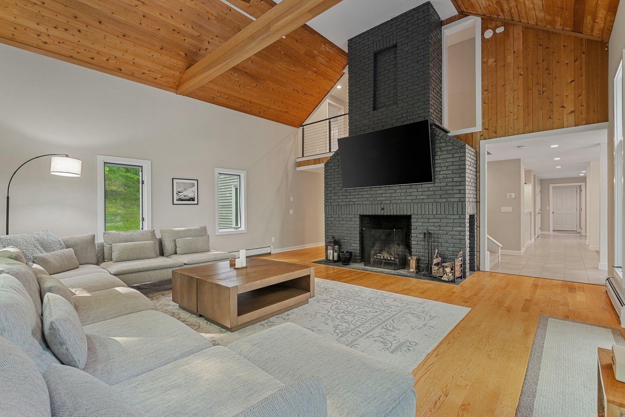 Photo 4 of Single family home for sale at 180 High Meadow Rd, Winhall, VT 05340 | MLS# 5111779 | Listing updated on 2026-09-28