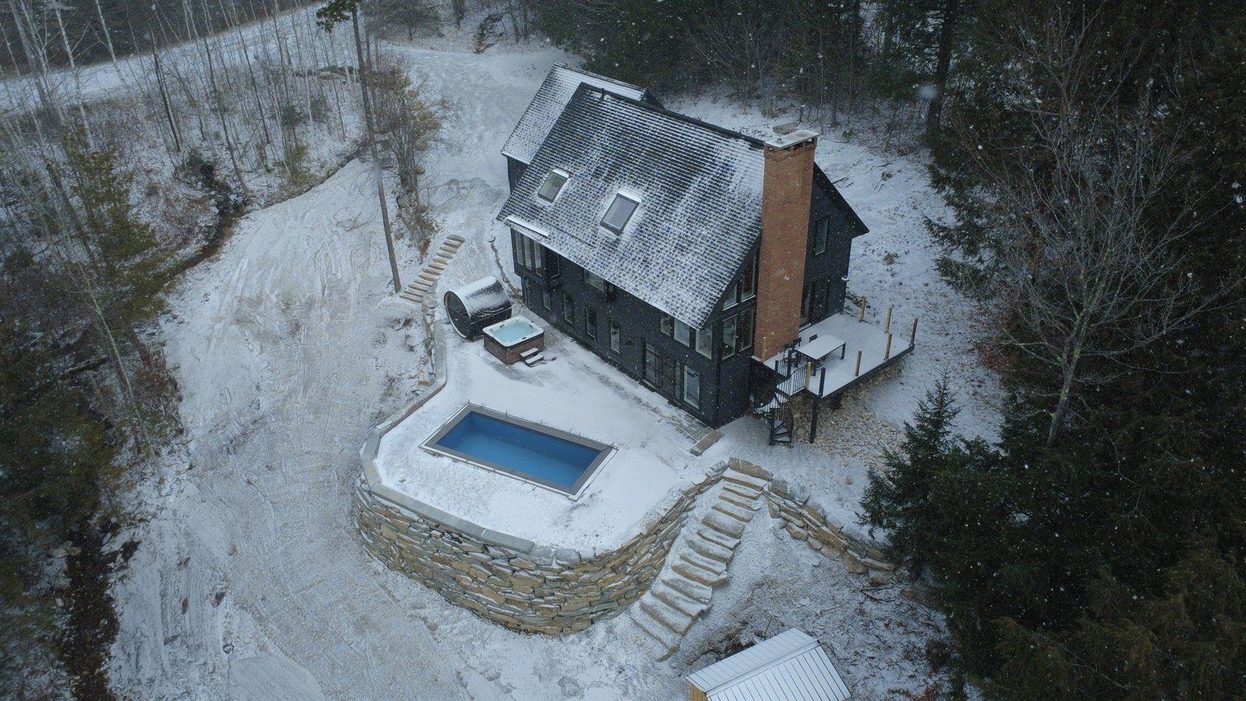 Photo 2 of Single family home for sale at 165 High Meadow Rd, Winhall, VT 05340 | MLS# 5111781 | Listing updated on 2026-09-30