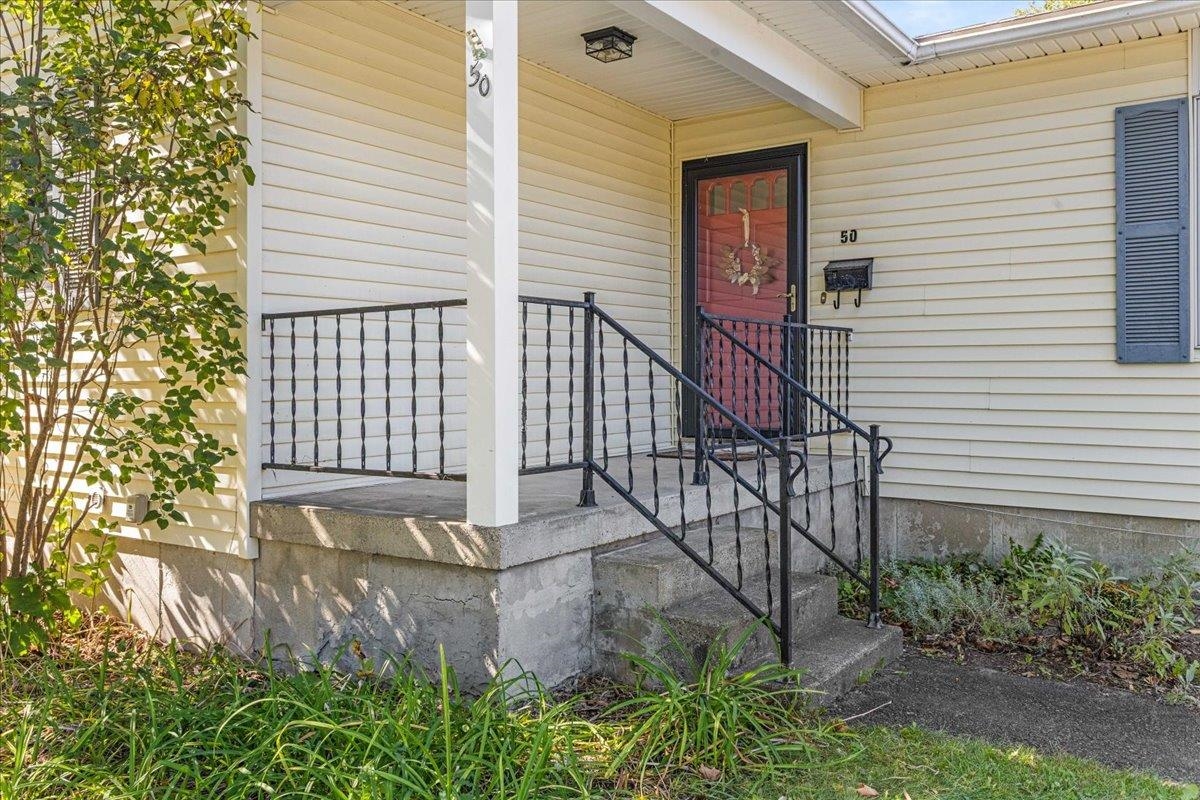 Photo 2 of Single family home for sale at 50 Lakewood Pkwy, Burlington, VT 05408 | MLS# 5111871 | Listing updated on 2026-09-29